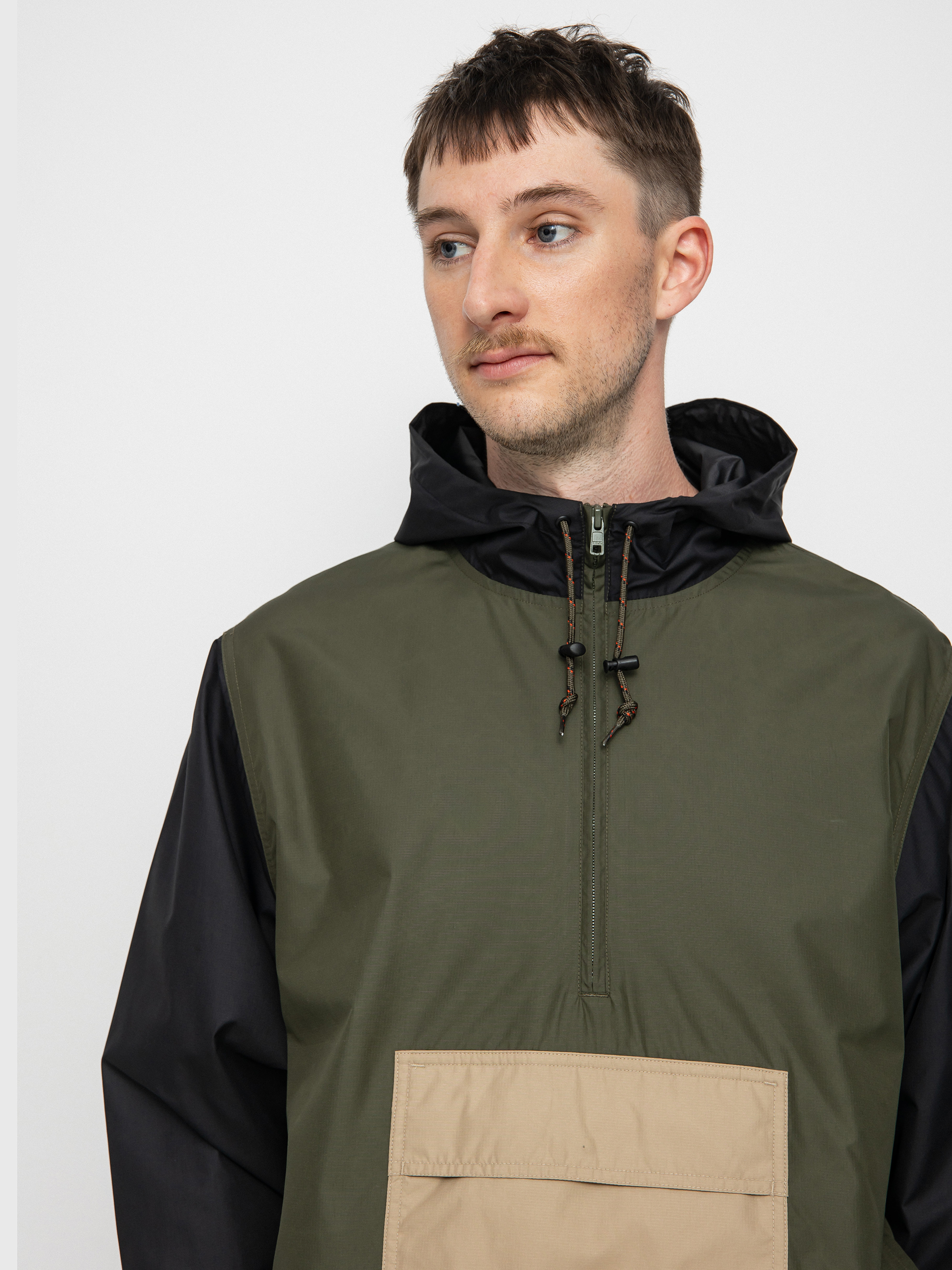 Kurtka Nike SB Anorak (cargo khaki/black)