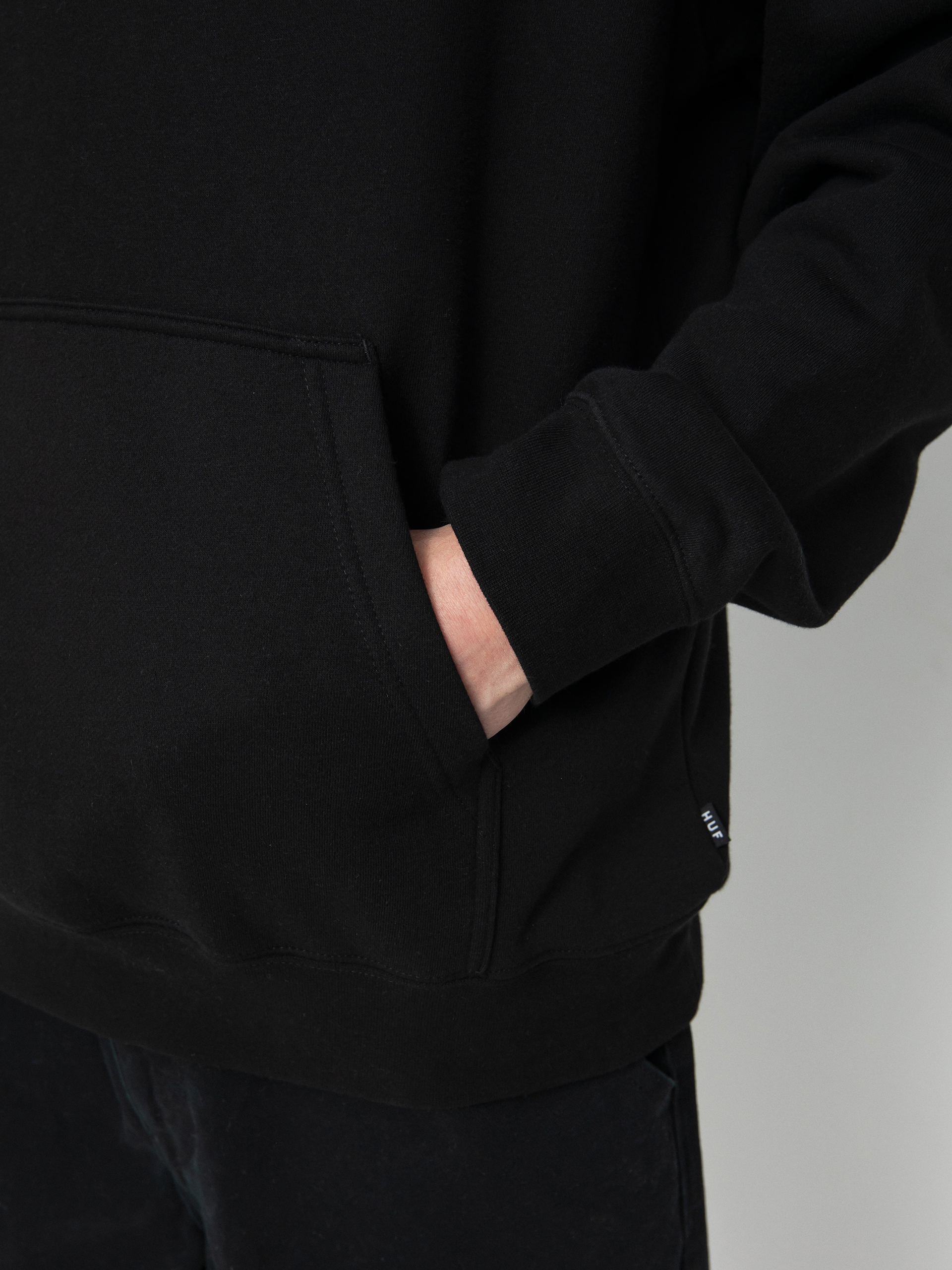 Bluza z kapturem HUF Essentials Triple Triangle HD (black)