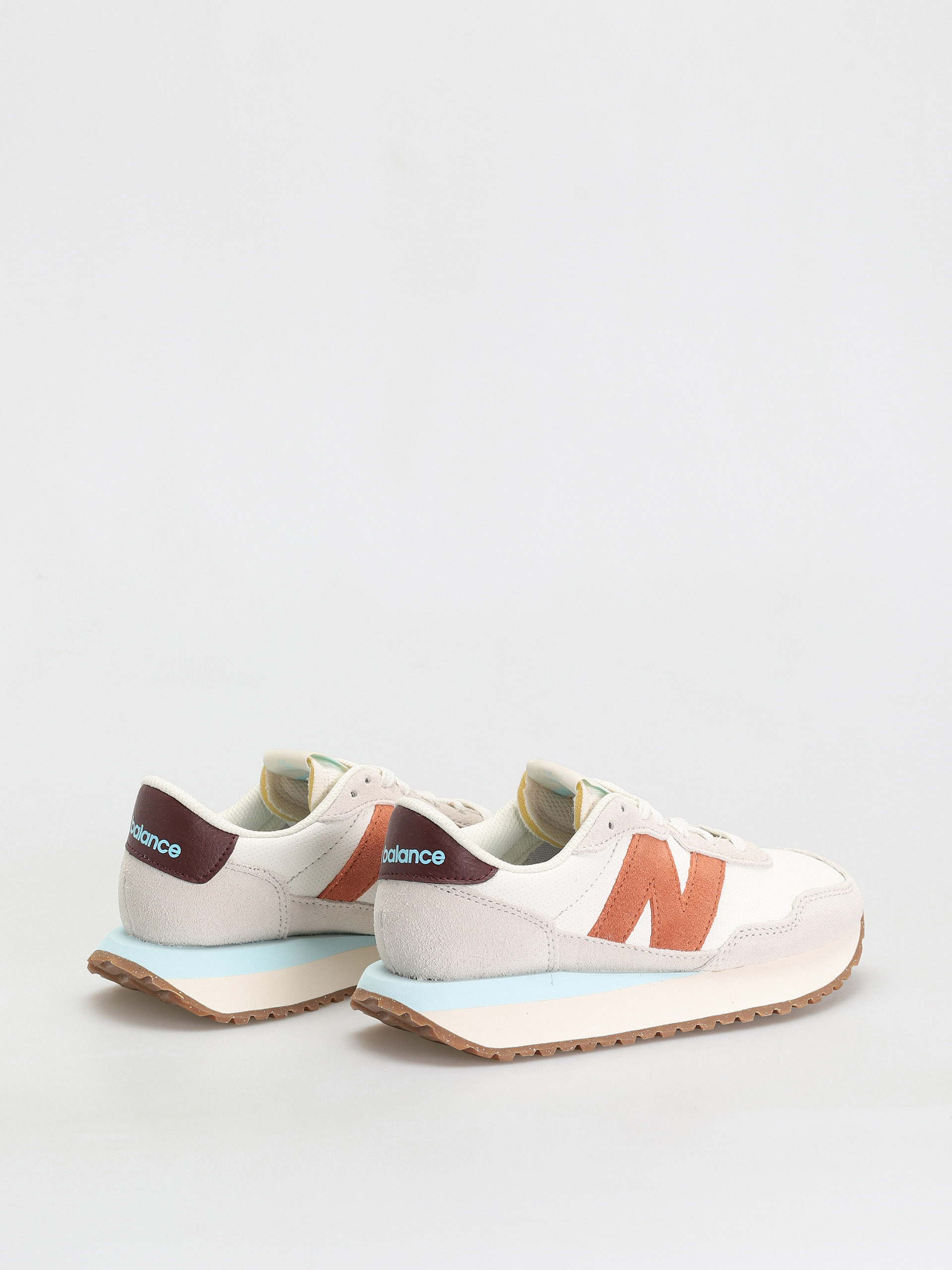 Buty New Balance 237 Wmn (sea salt)