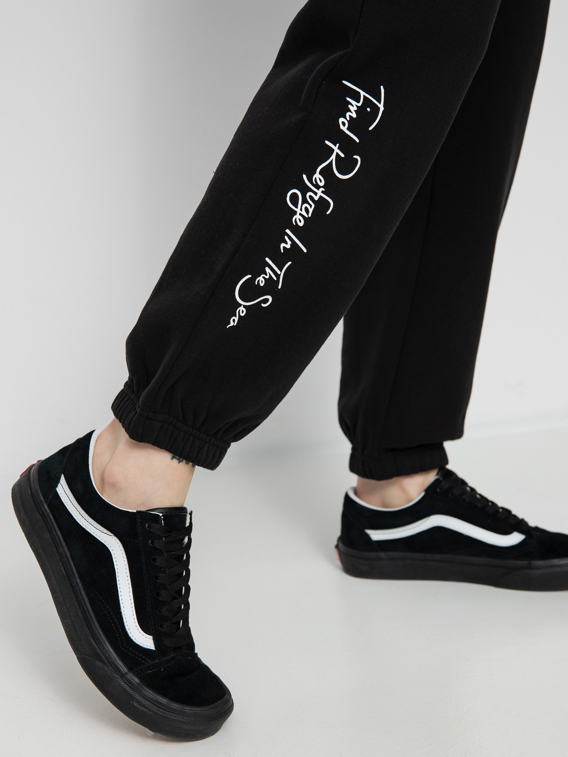 Spodnie Salty Crew Alpha Wmn (black)