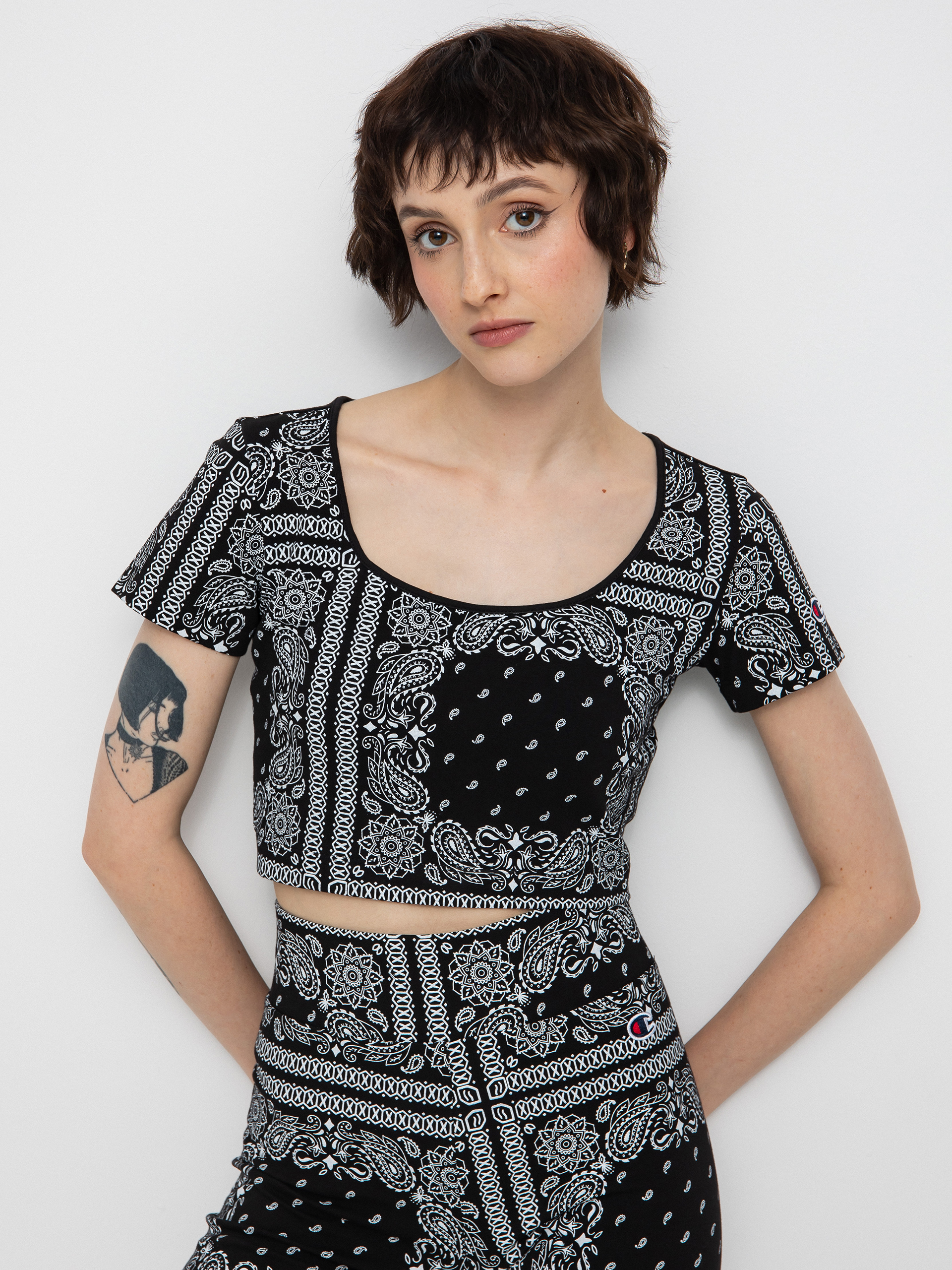 T-shirt Champion Crewneck Croptop 115127 Wmn (nbk/allover)