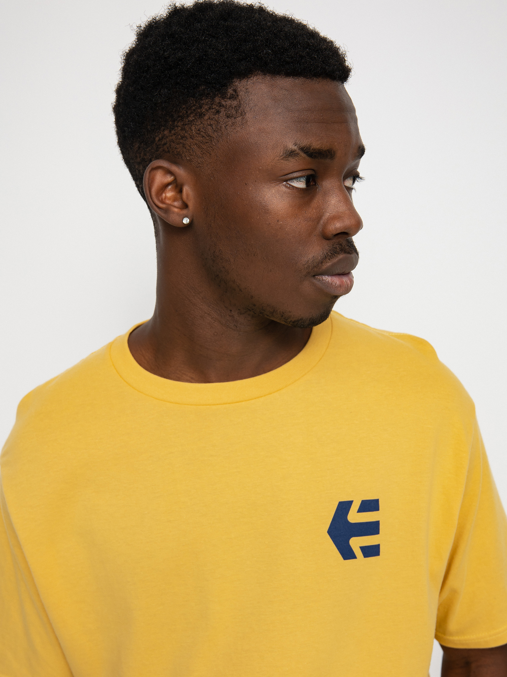 T-shirt Etnies Colt 45 Arrow (gold)