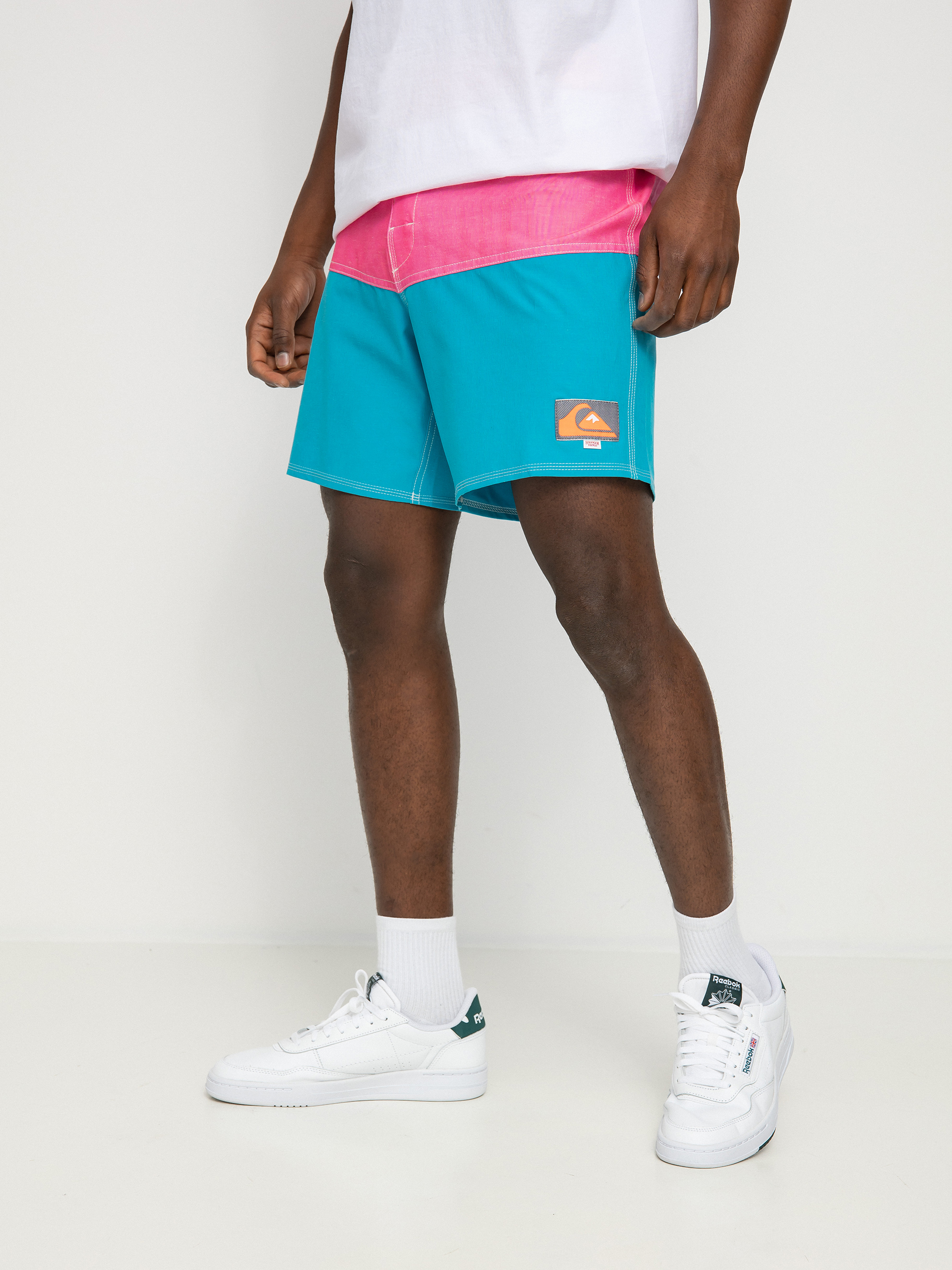 Boardshorty Quiksilver X Stranger Things Butt Logo 1986 17 (lenora hills)