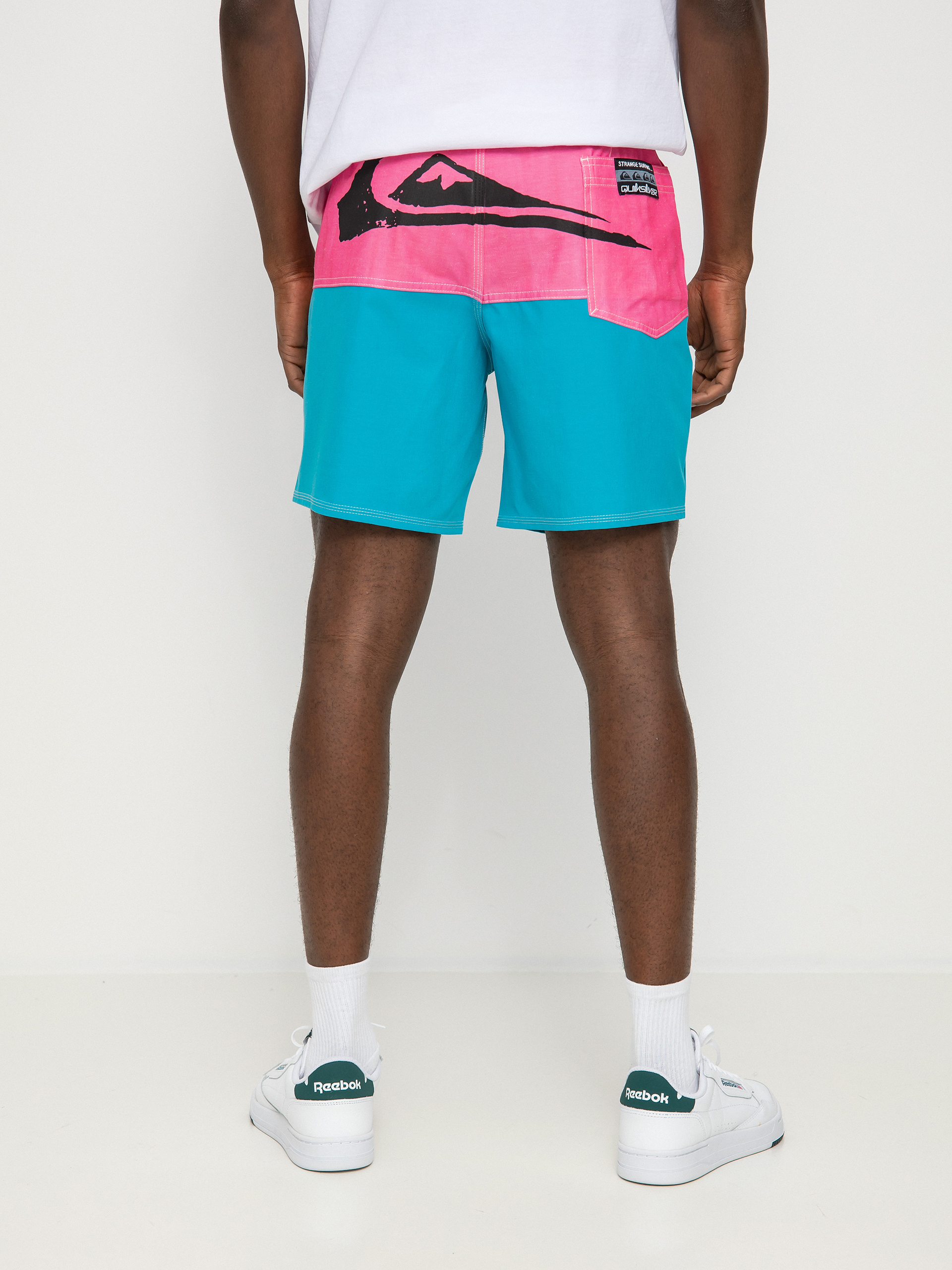 Boardshorty Quiksilver X Stranger Things Butt Logo 1986 17 (lenora hills)