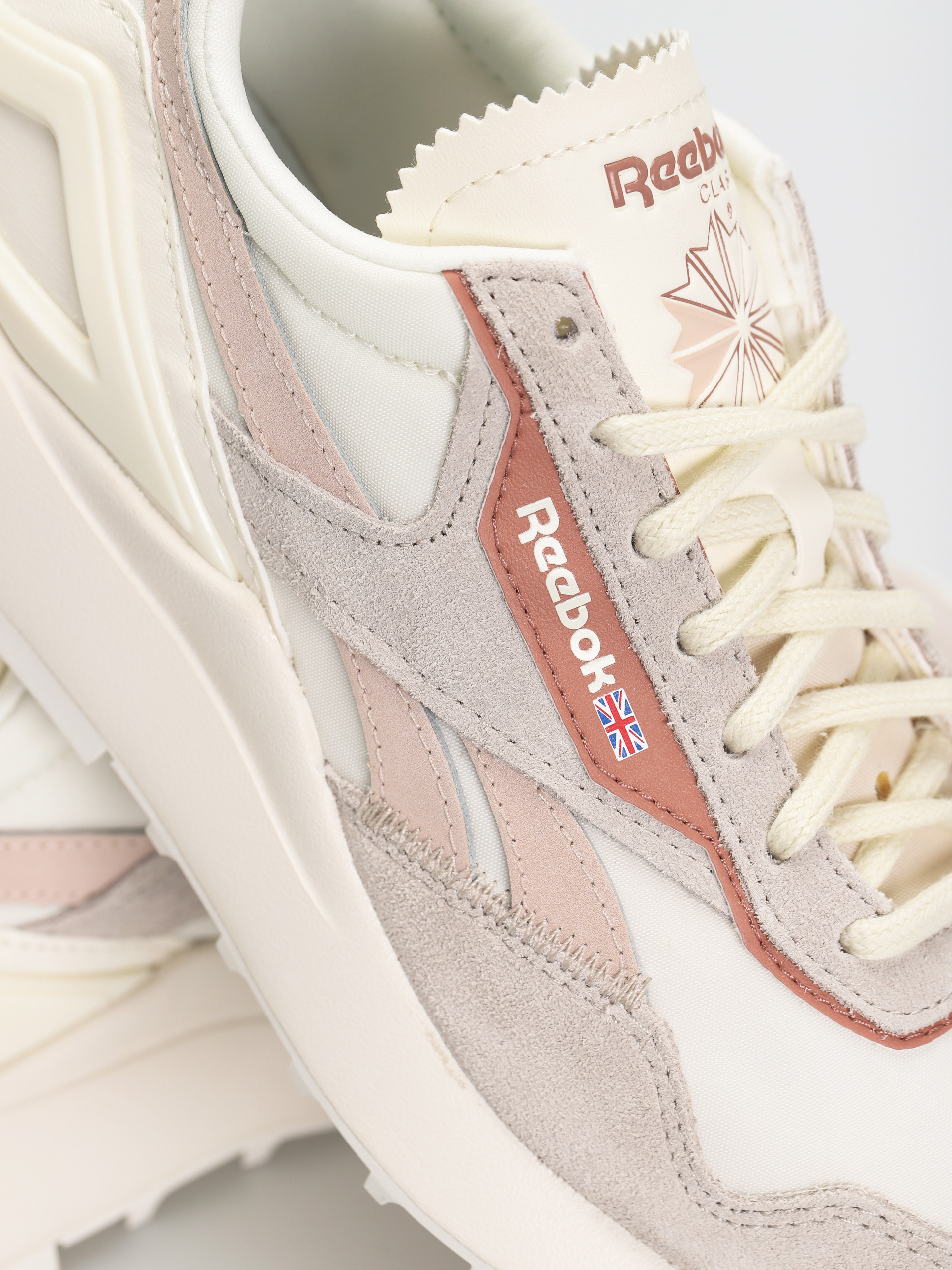 Buty Reebok Cl Legacy Az Wmn (sofecr/cancor/chalk)