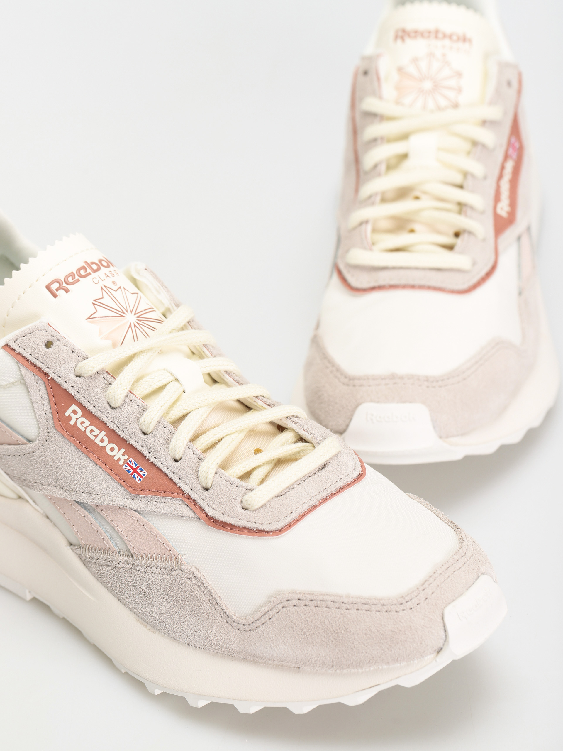 Buty Reebok Cl Legacy Az Wmn (sofecr/cancor/chalk)