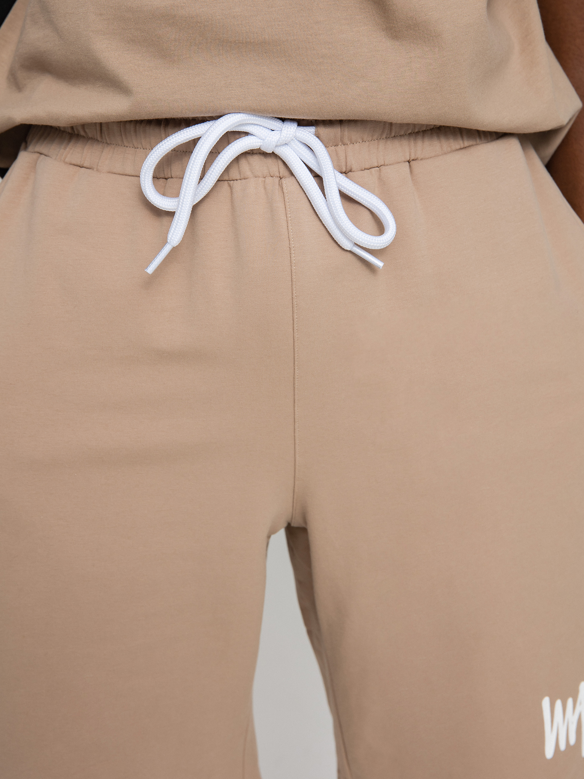 Szorty MassDnm Signature Straight Fit (beige)