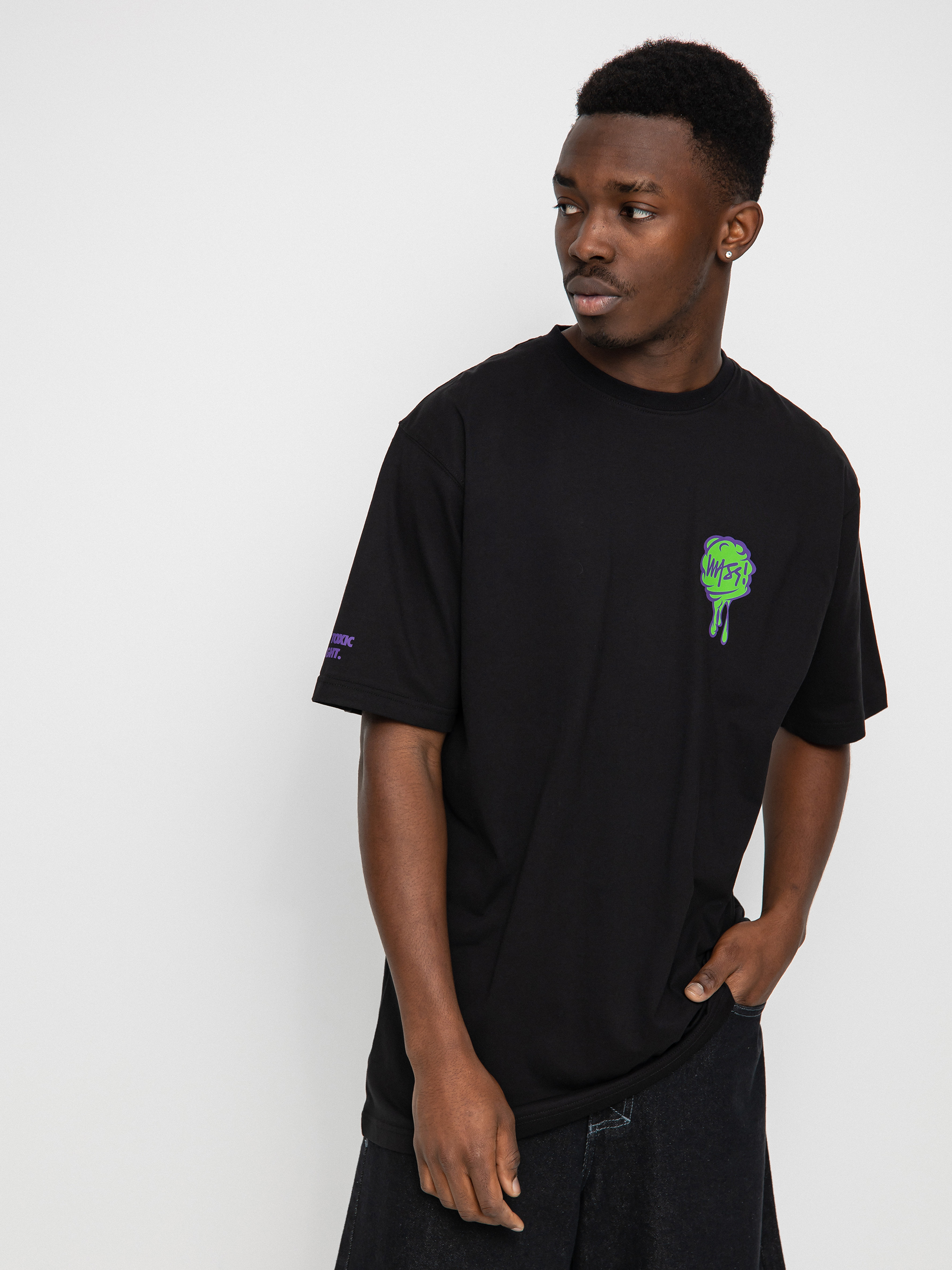 T-shirt MassDnm Toxic (black)