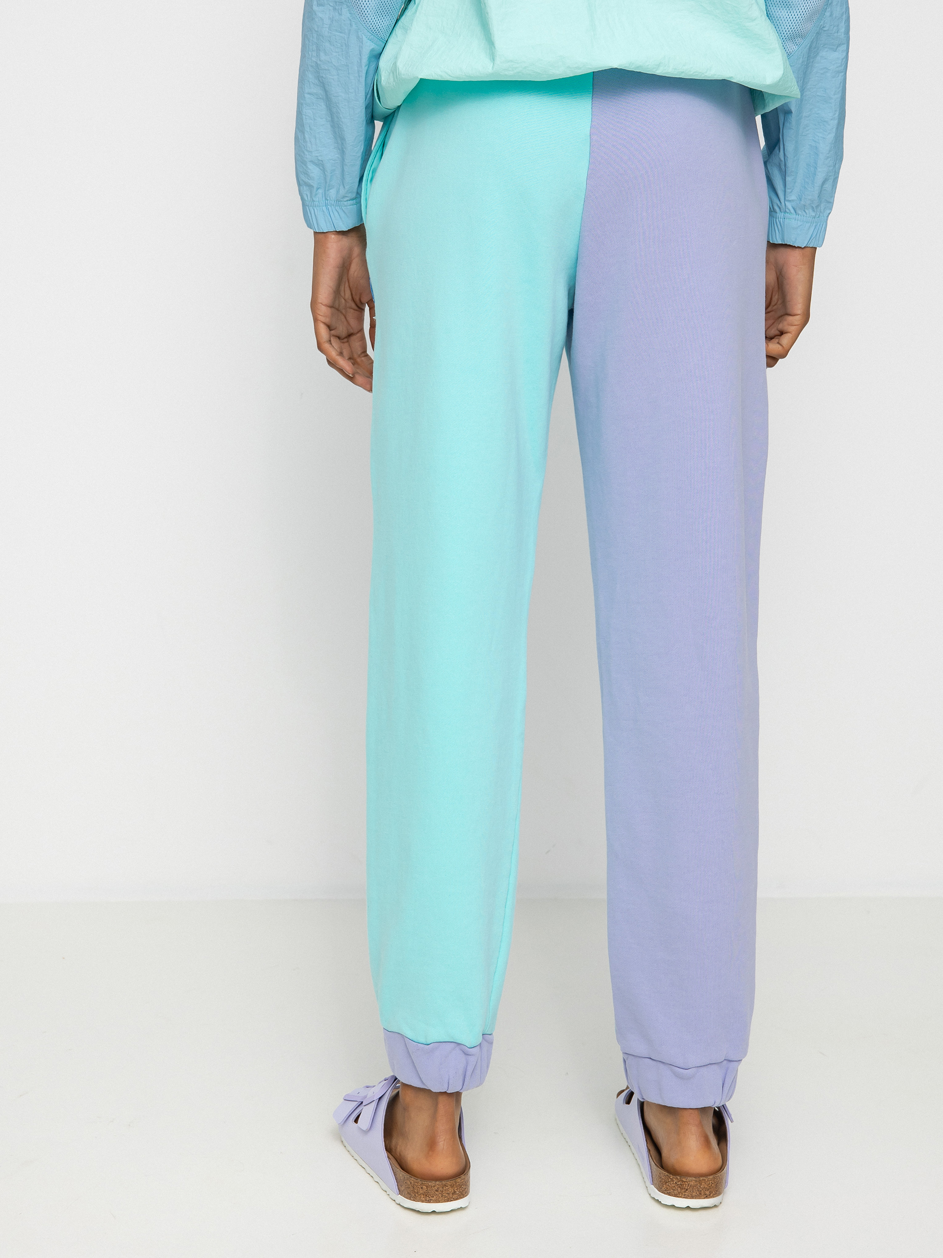 Spodnie Quiksilver X Stranger Things Lenora Wmn (airy blue)