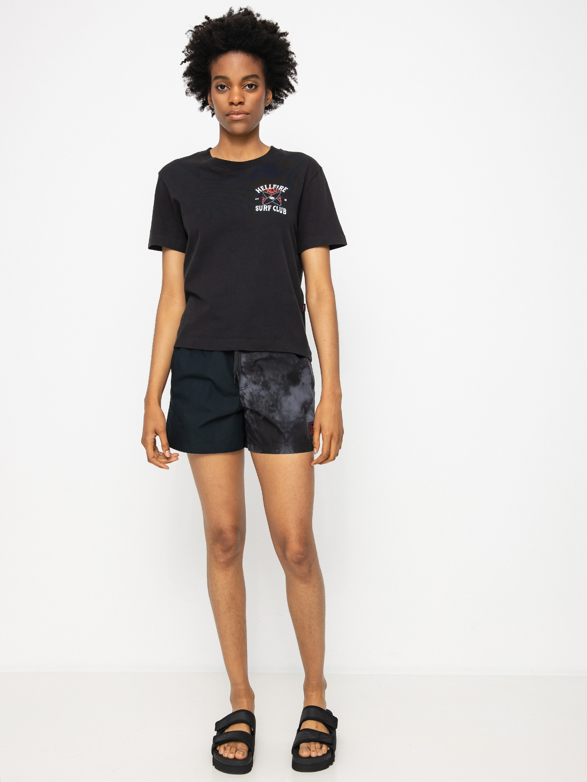 T-shirt Quiksilver X Stranger Things 86 Crop Wmn (black)
