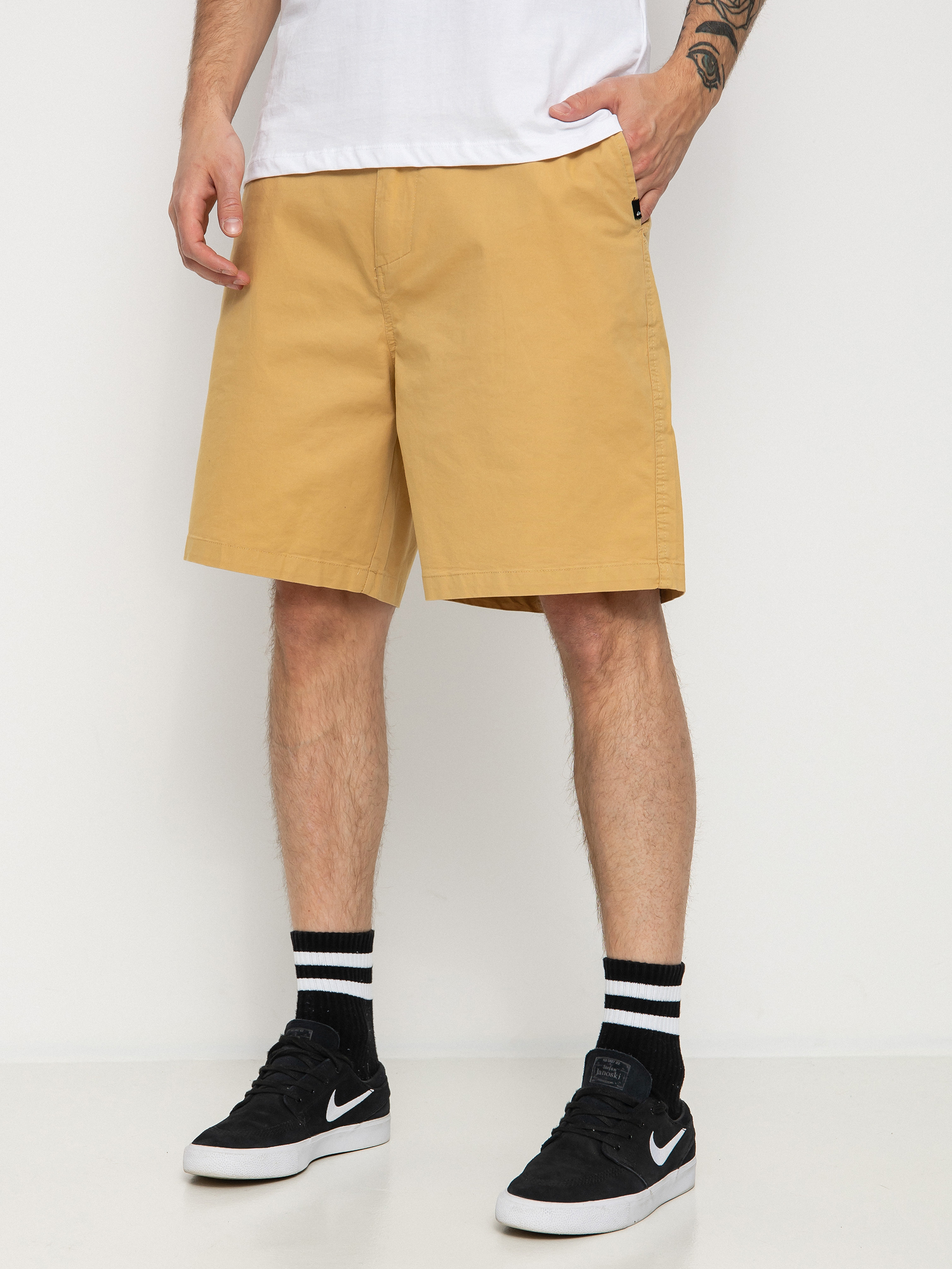 Quiksilver Къси панталони Freedom Chino (prairie sand)