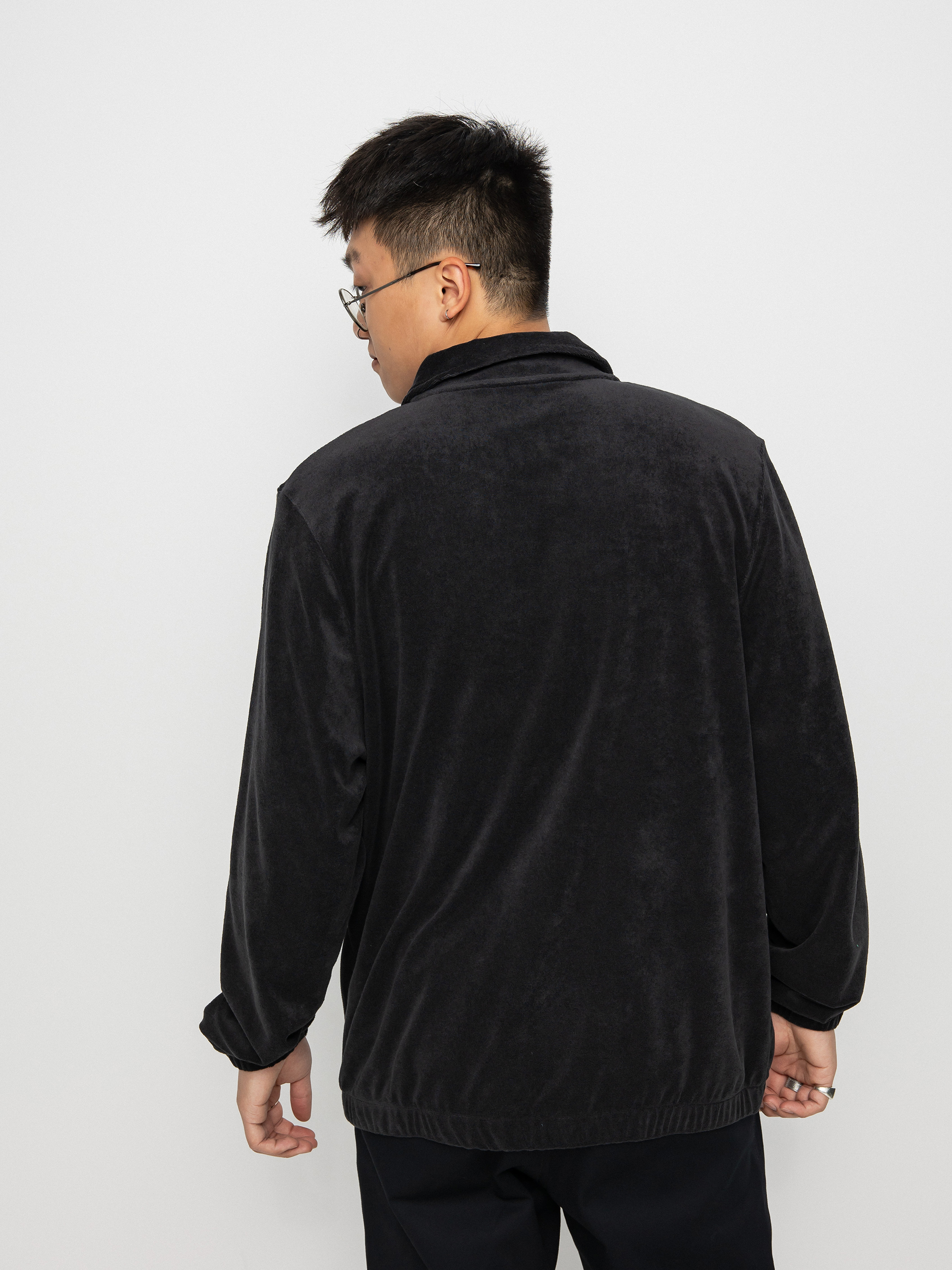 Kurtka Nike SB Essential (black/black/university gold)