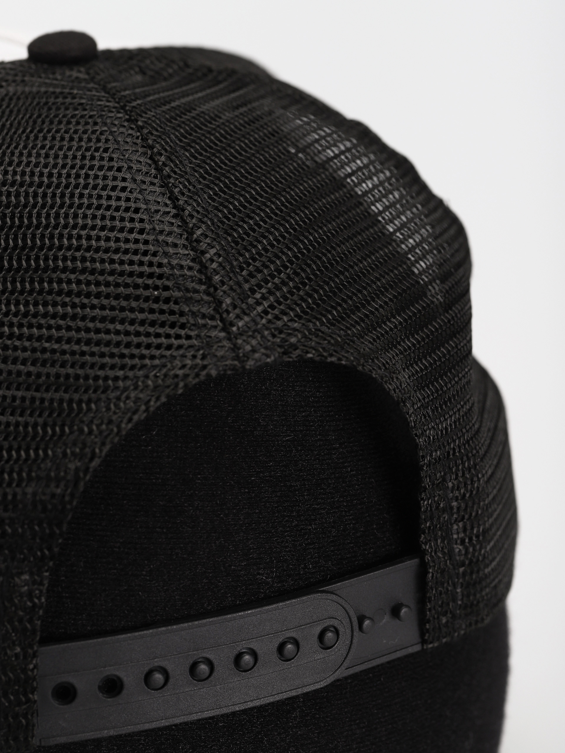 Czapka z daszkiem New Era Location Icon Trucker (black)