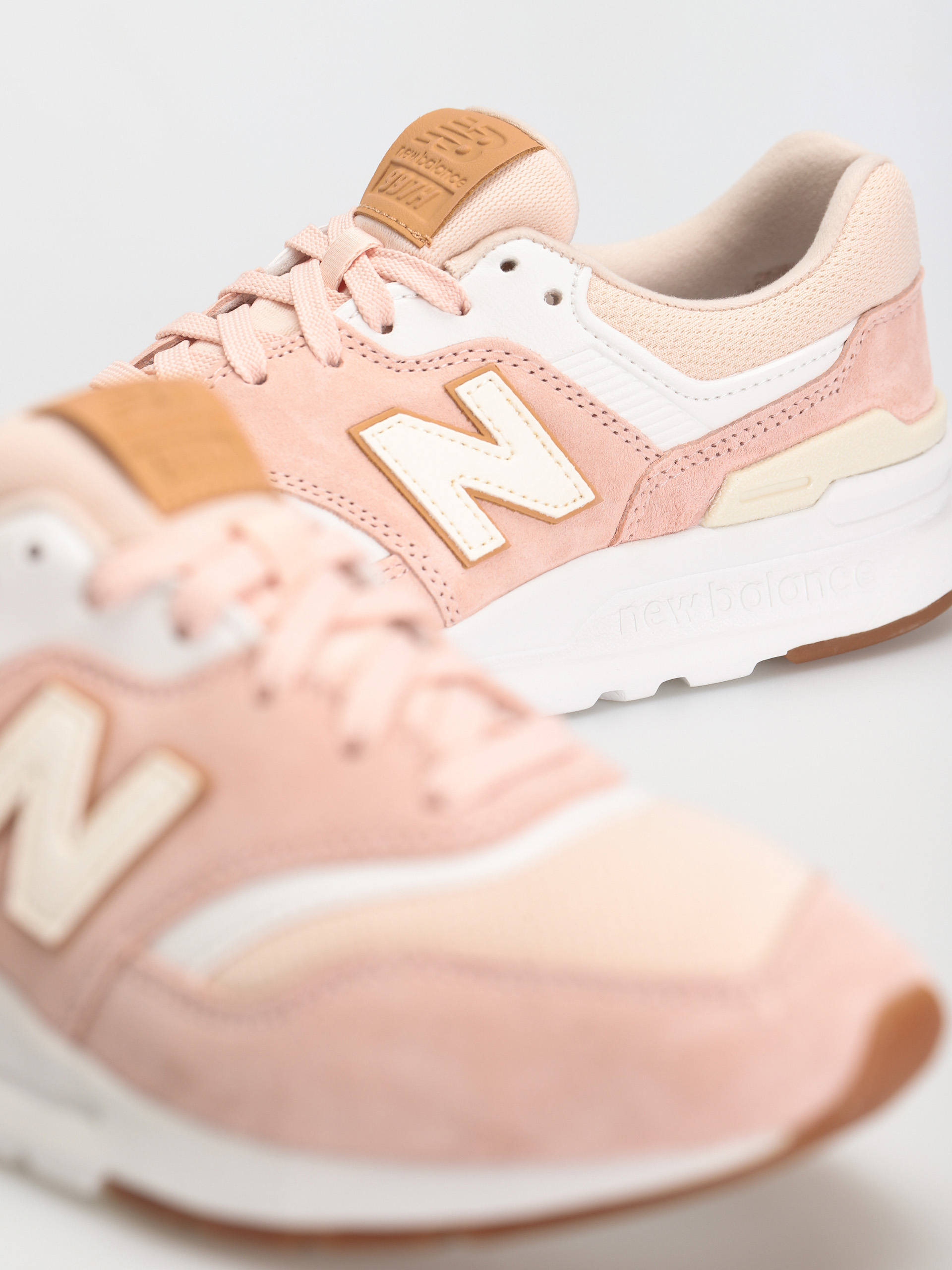 Buty New Balance 997 Wmn (pink haze)