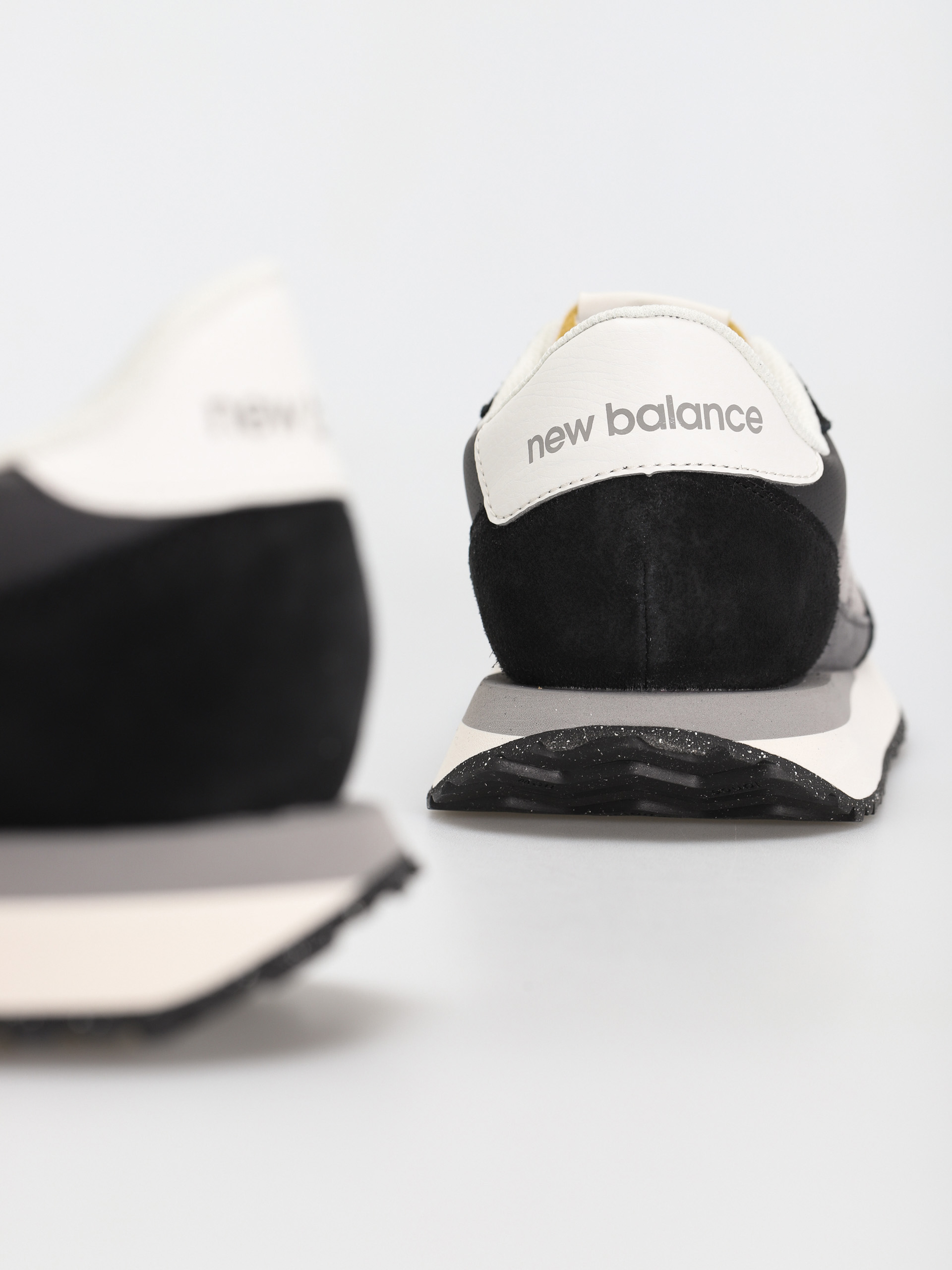 Buty New Balance 237 (black)