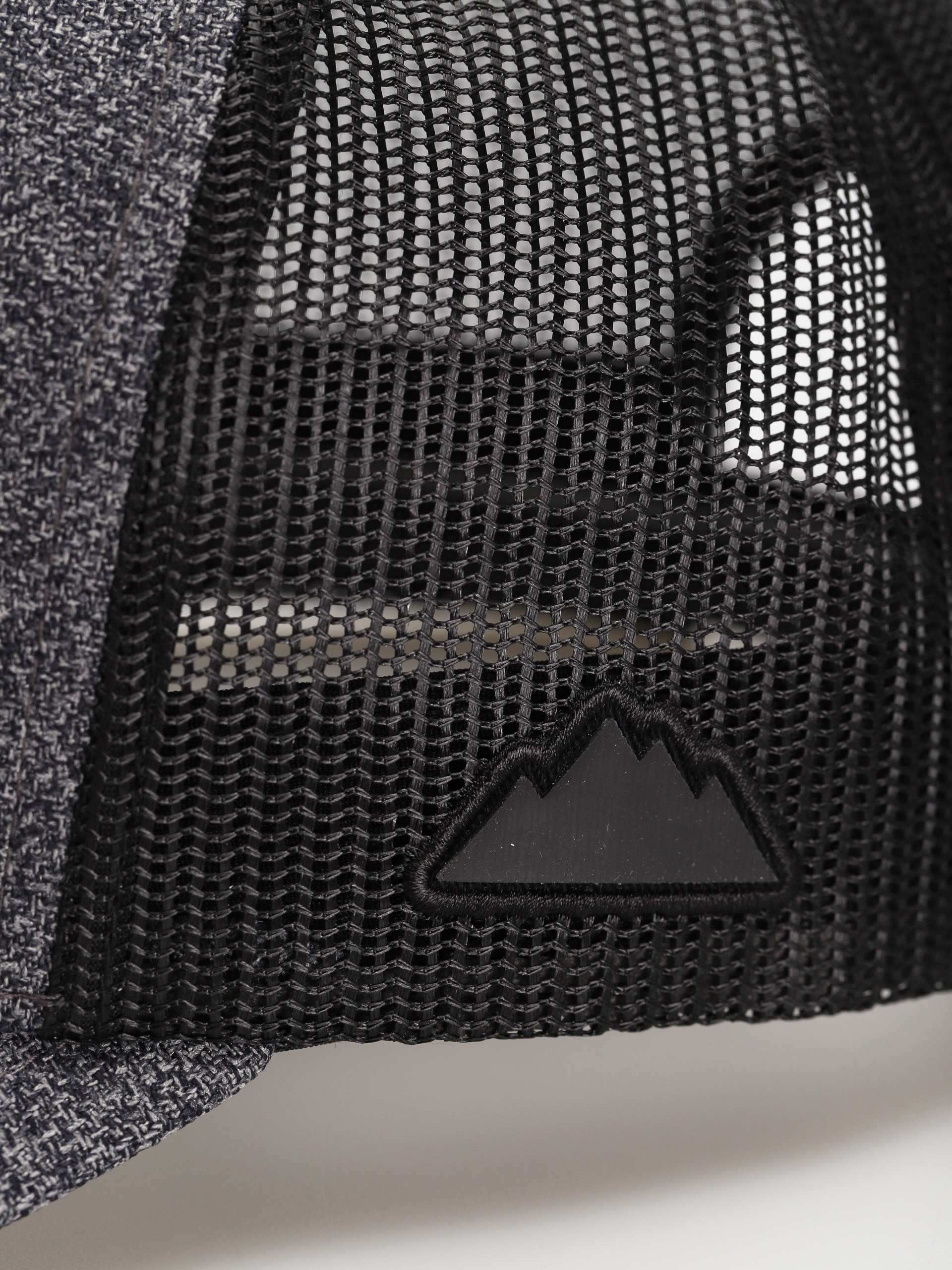 Czapka z daszkiem Columbia Mesh Snap Back (grill heather/black weld logo)