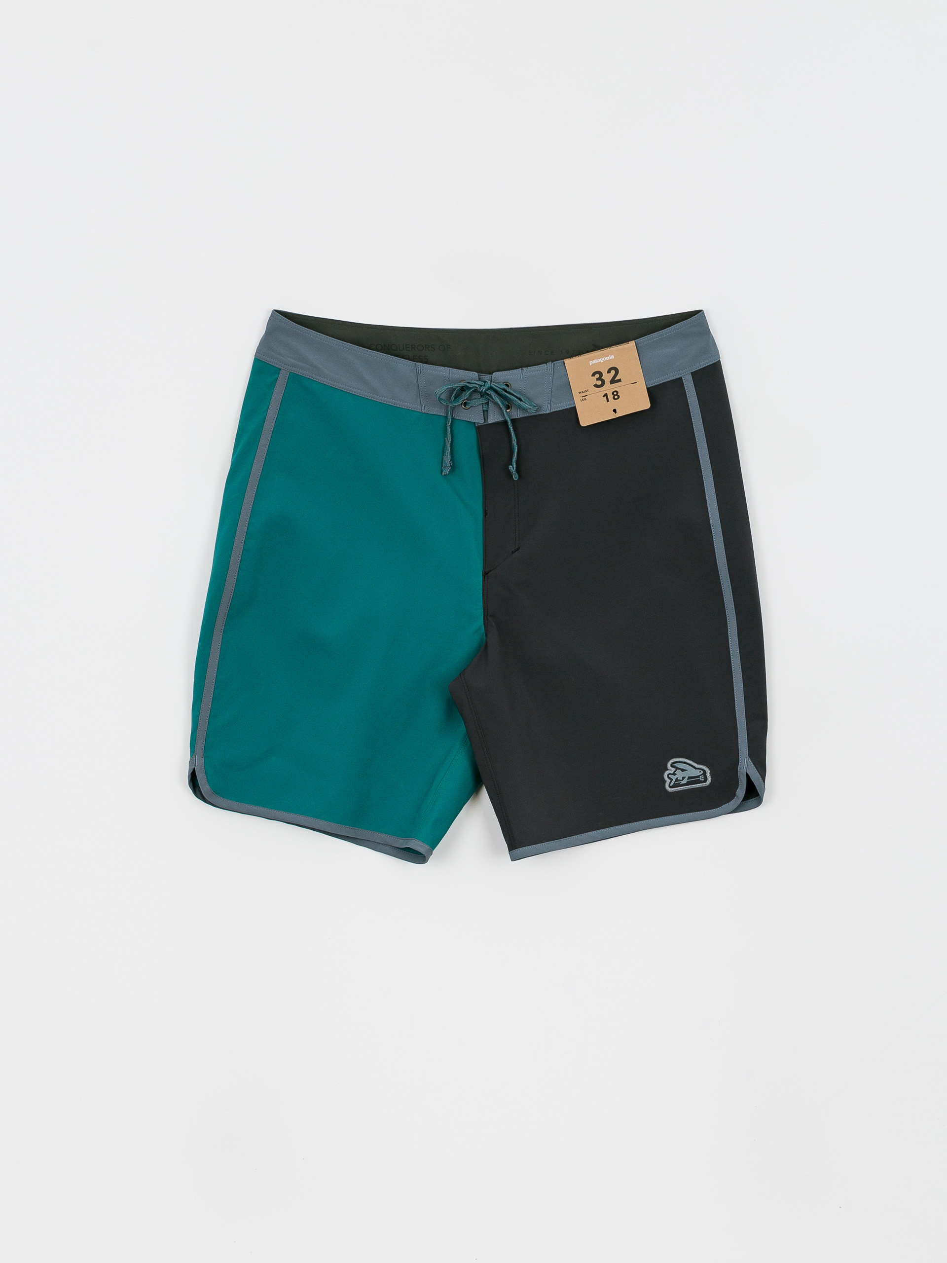 Boardshorty Patagonia Hydropeak Scallop 18 in (flying fish patch harlequin ink black)