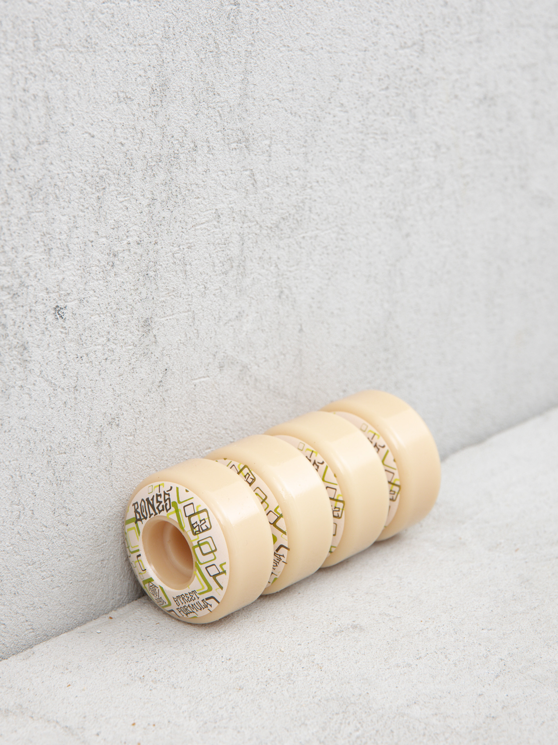 Kółka Bones Bones Retros V3 Slims STF 99A (white)