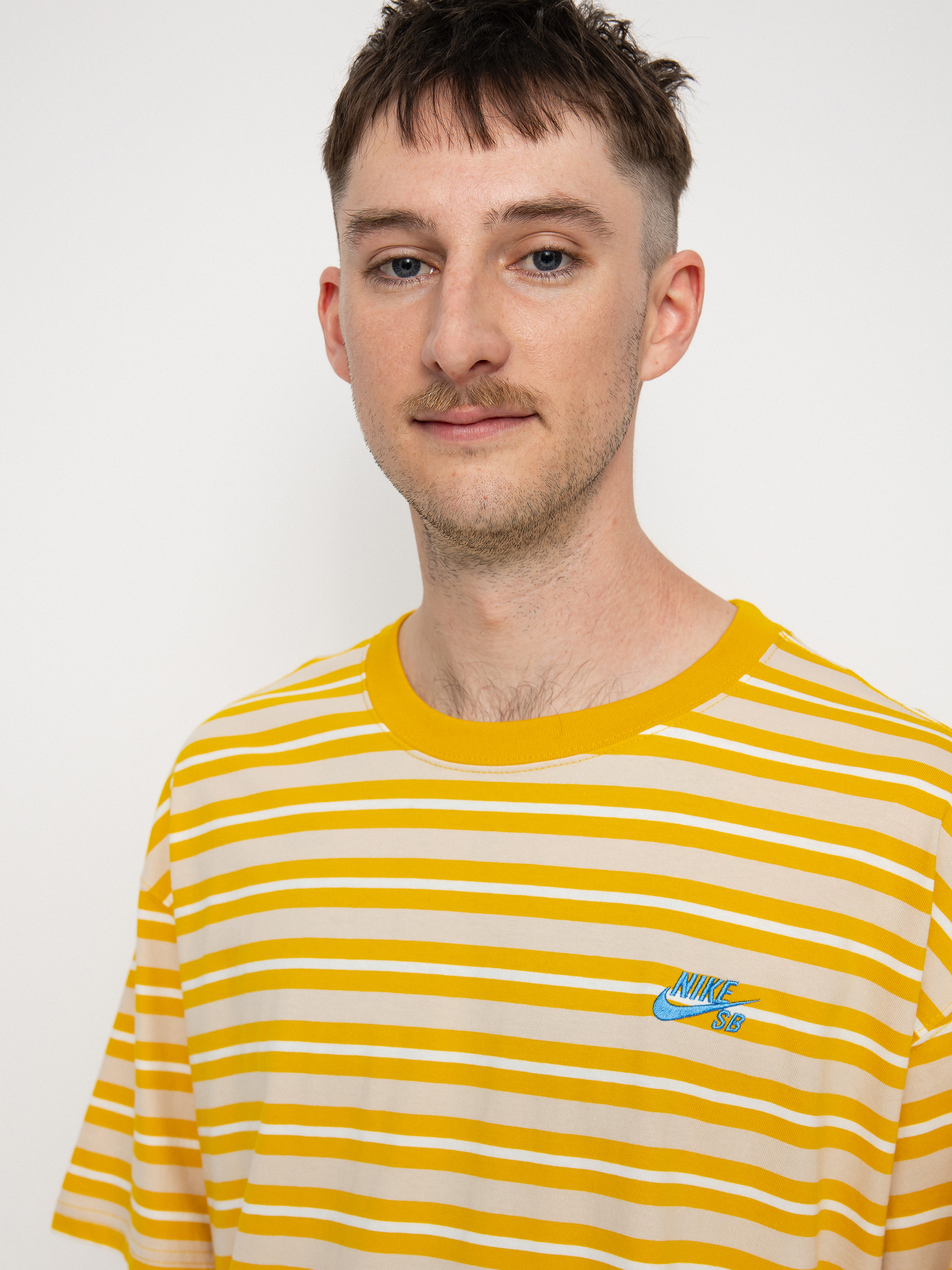 T-shirt Nike SB YD Stripe (dark sulfur/sanddrift/sail)