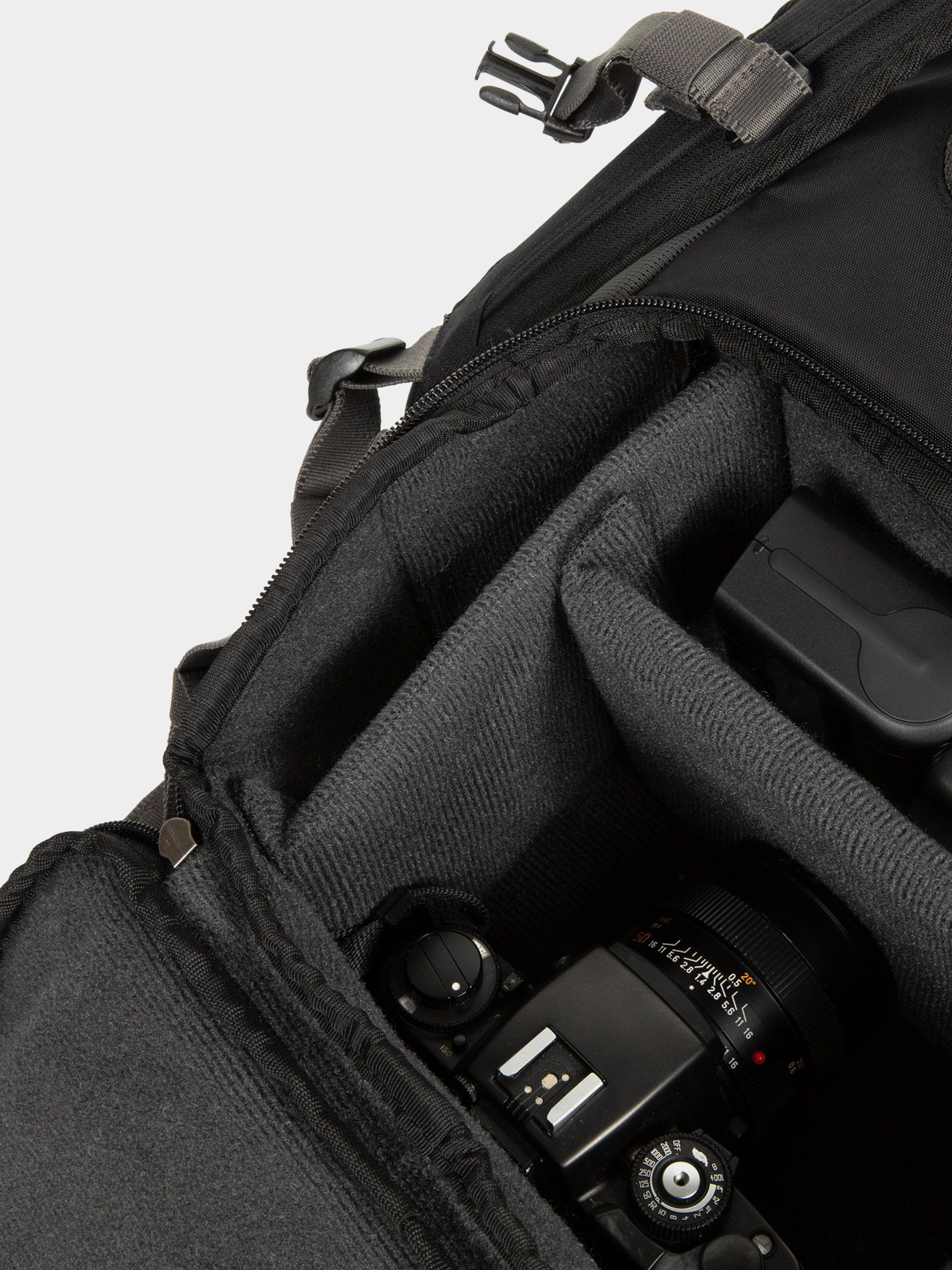 Plecak Eastpak X National Geographic Camera Pack (black)