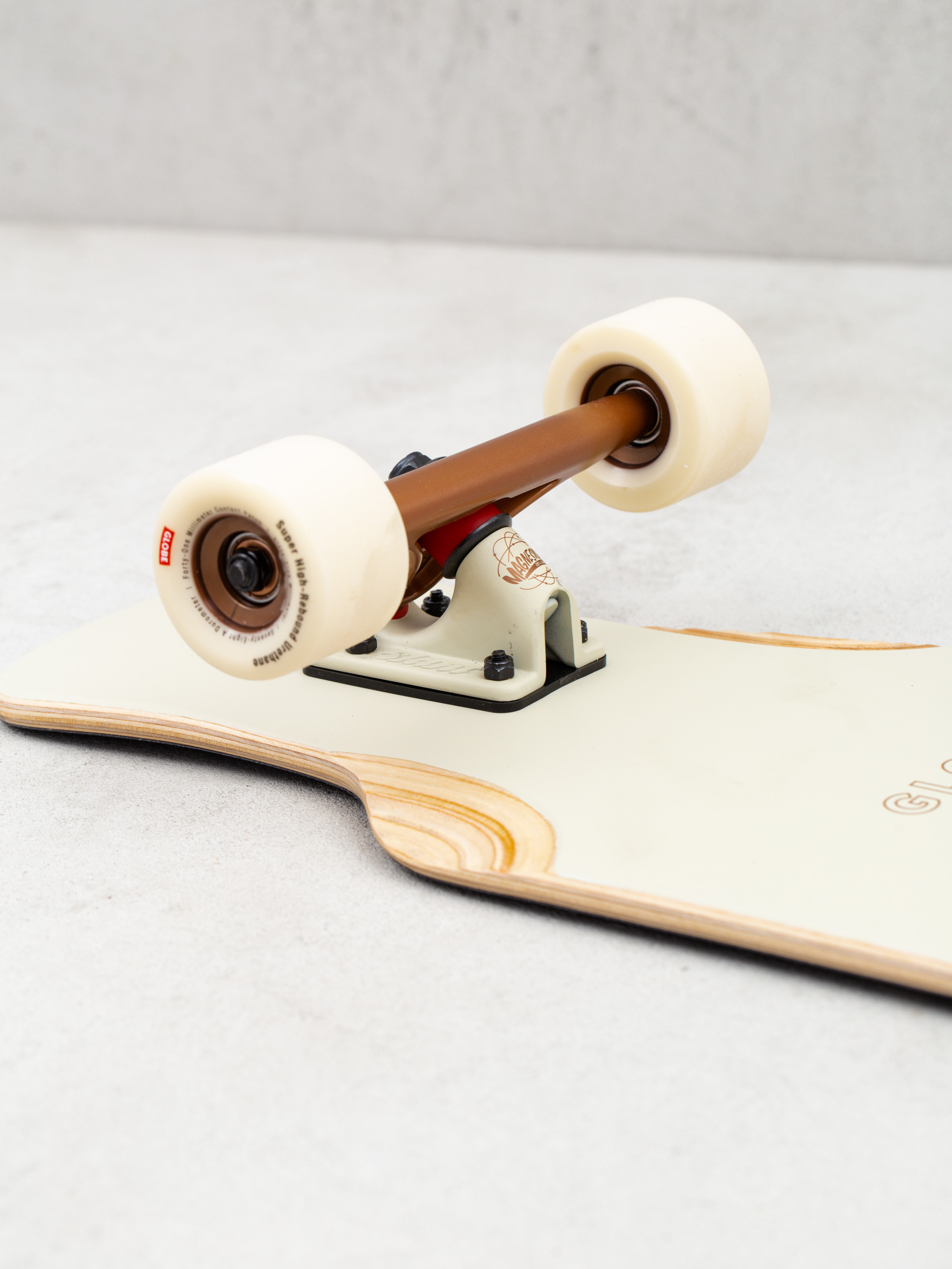 Longboard Globe Geminon XL (spray wave/black copper)