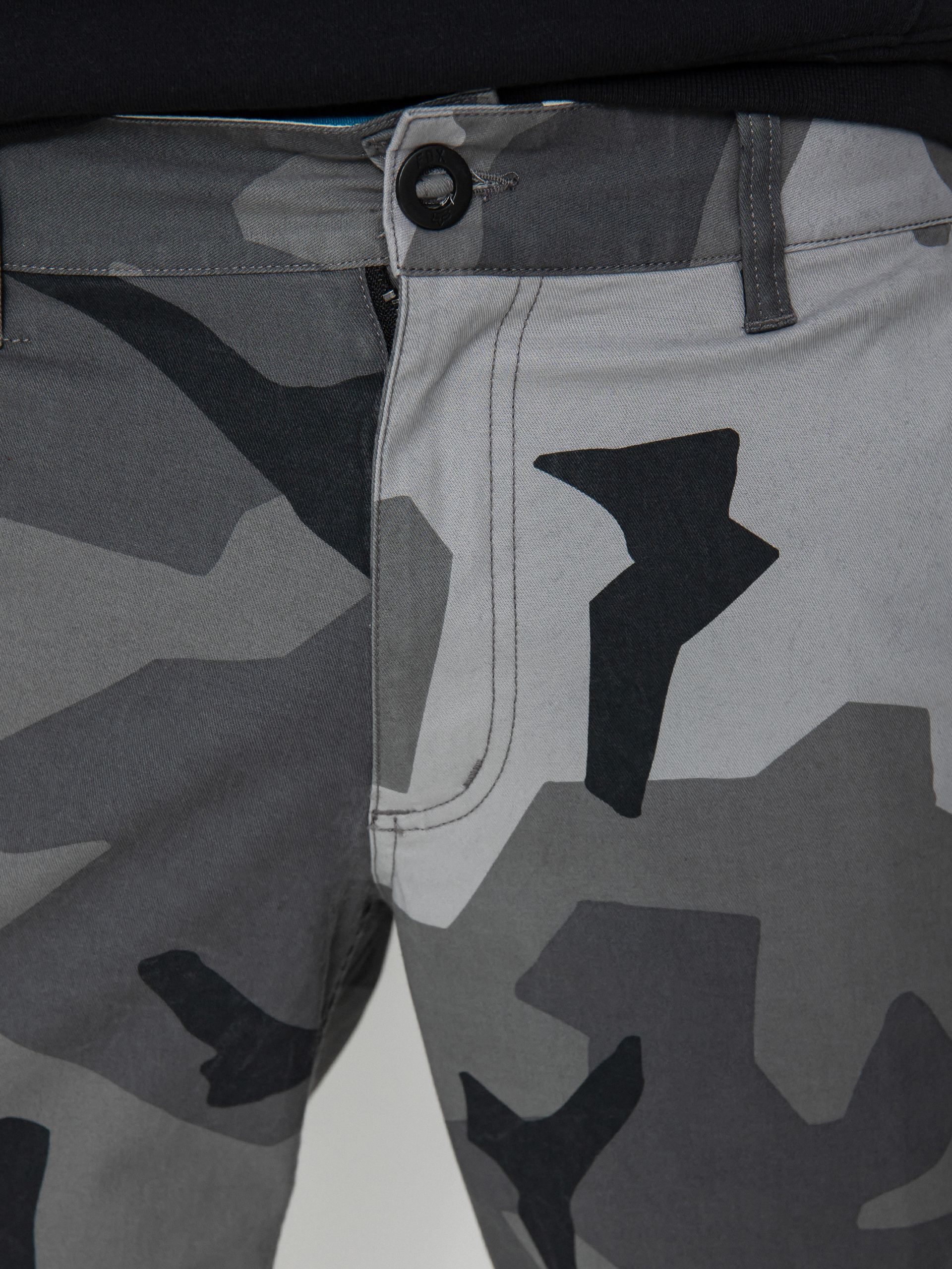 Szorty Fox Essex Camo 2.0 (blk cam)