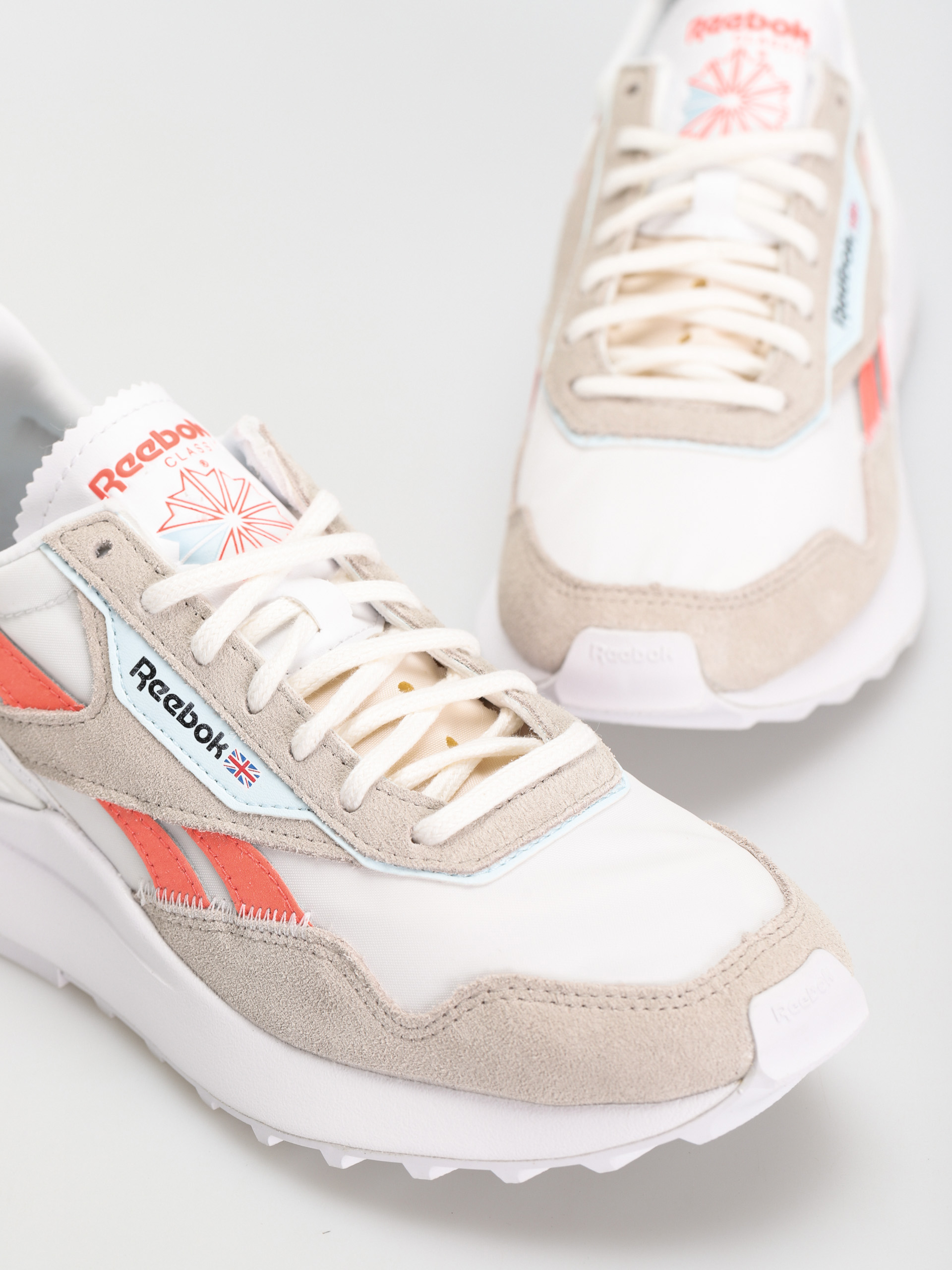 Buty Reebok Cl Legacy Az Wmn (ftwwht/moonst/orgfla)