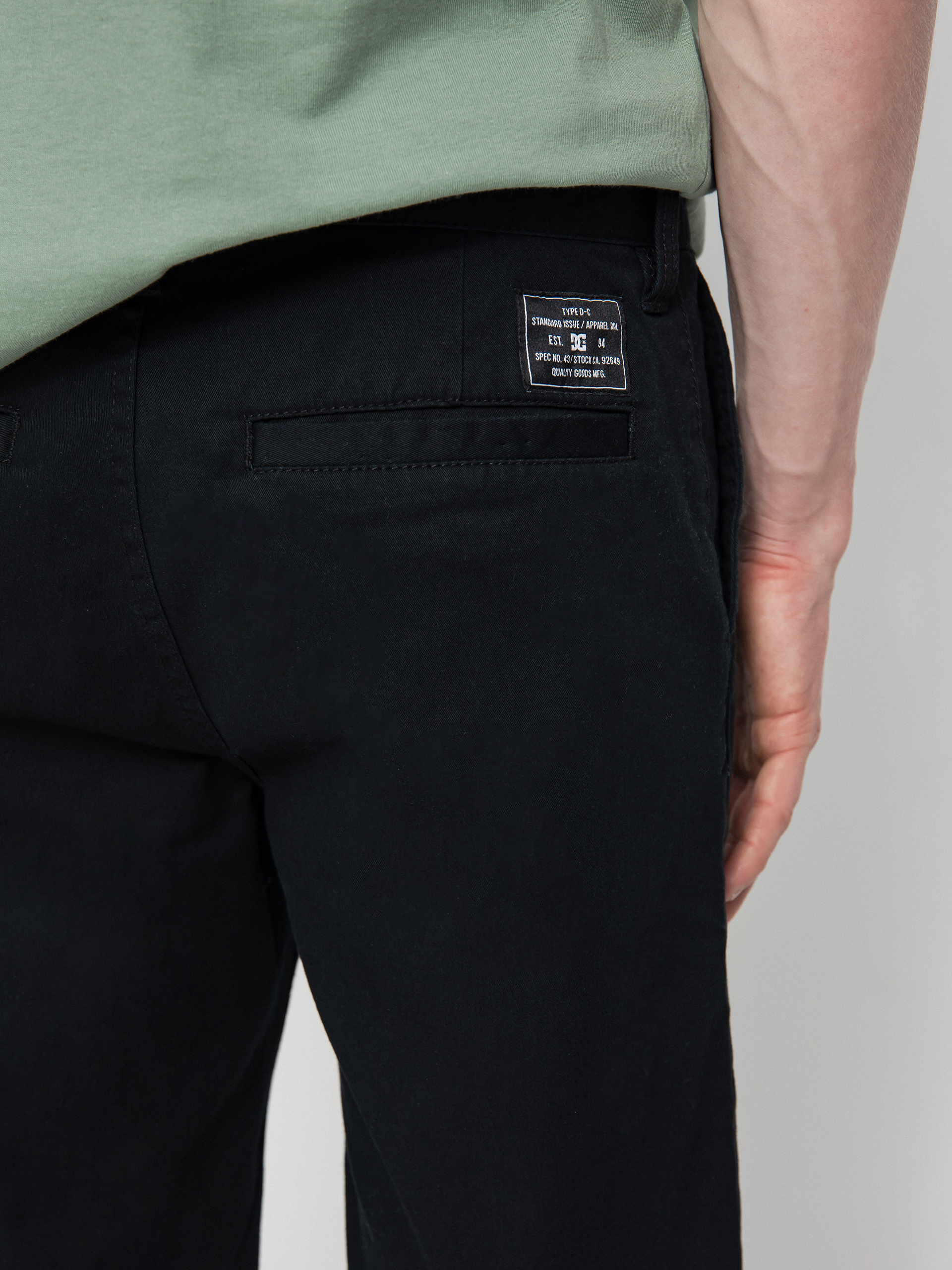 Szorty DC Worker Straight Chino (black)