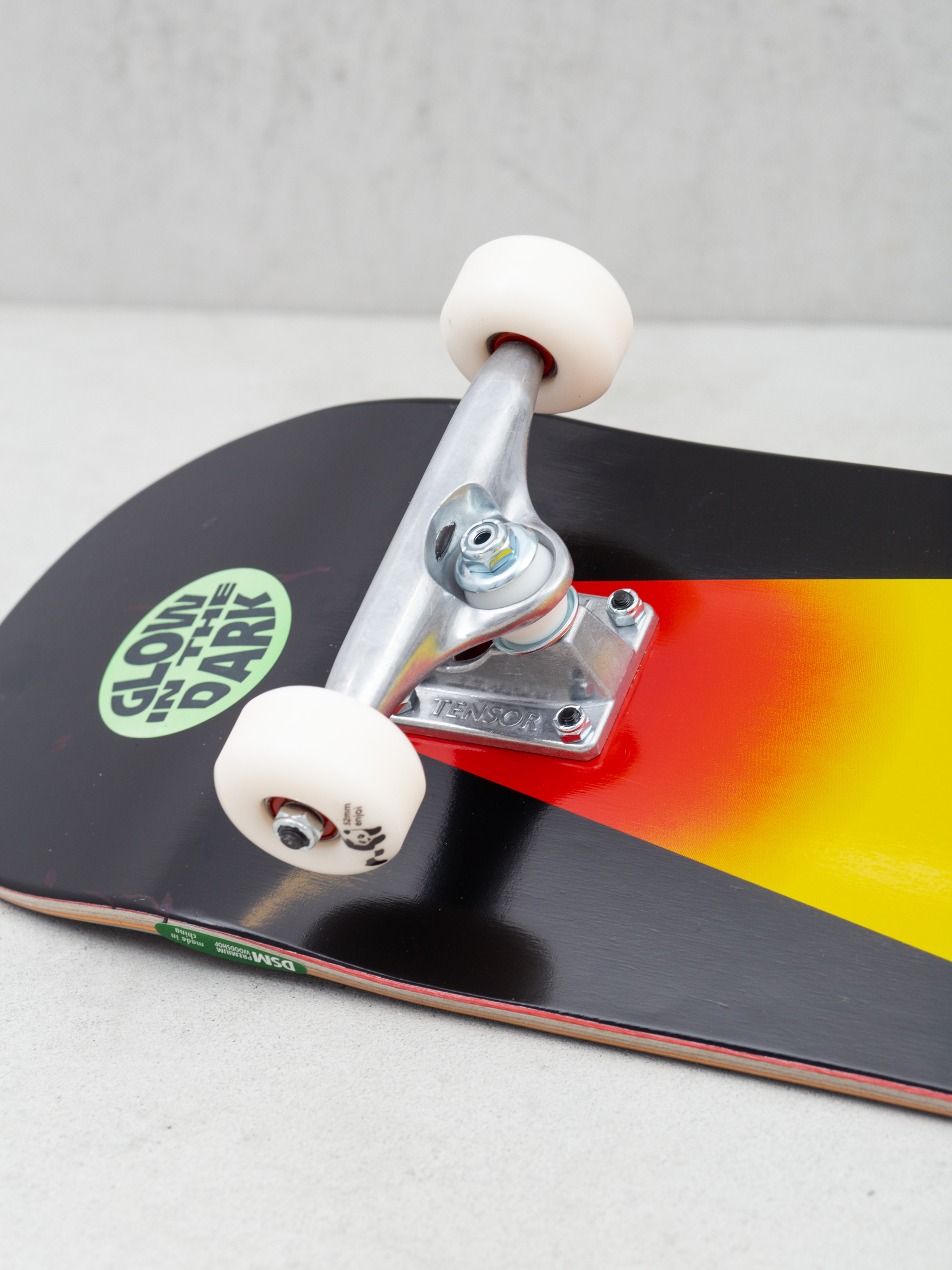 Deskorolka Enjoi Abduction Premium (gitd/black)