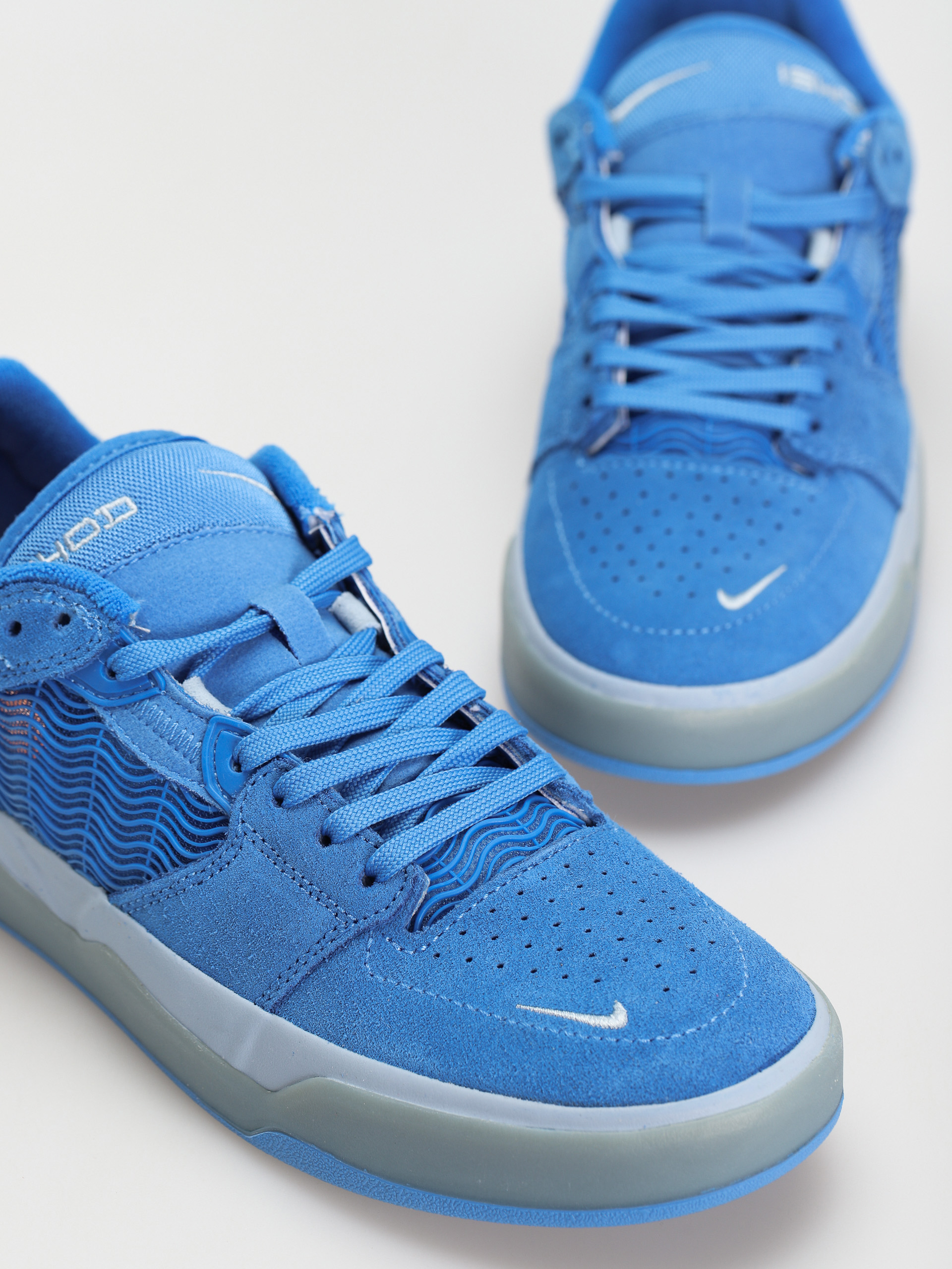 Buty Nike SB Ishod (pacific blue/boarder blue navy)