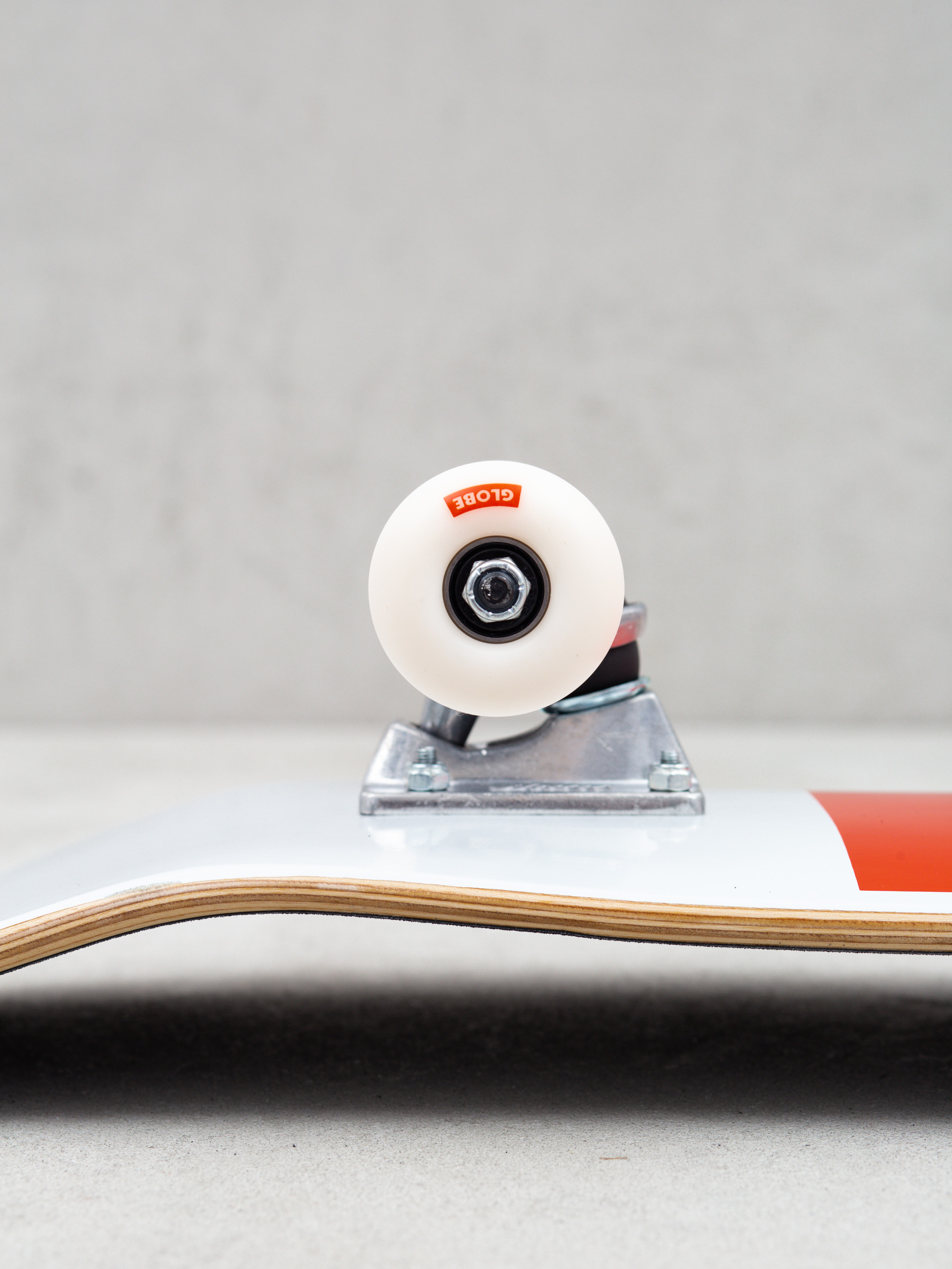 Deskorolka Globe G0 Block Serif (white/red)