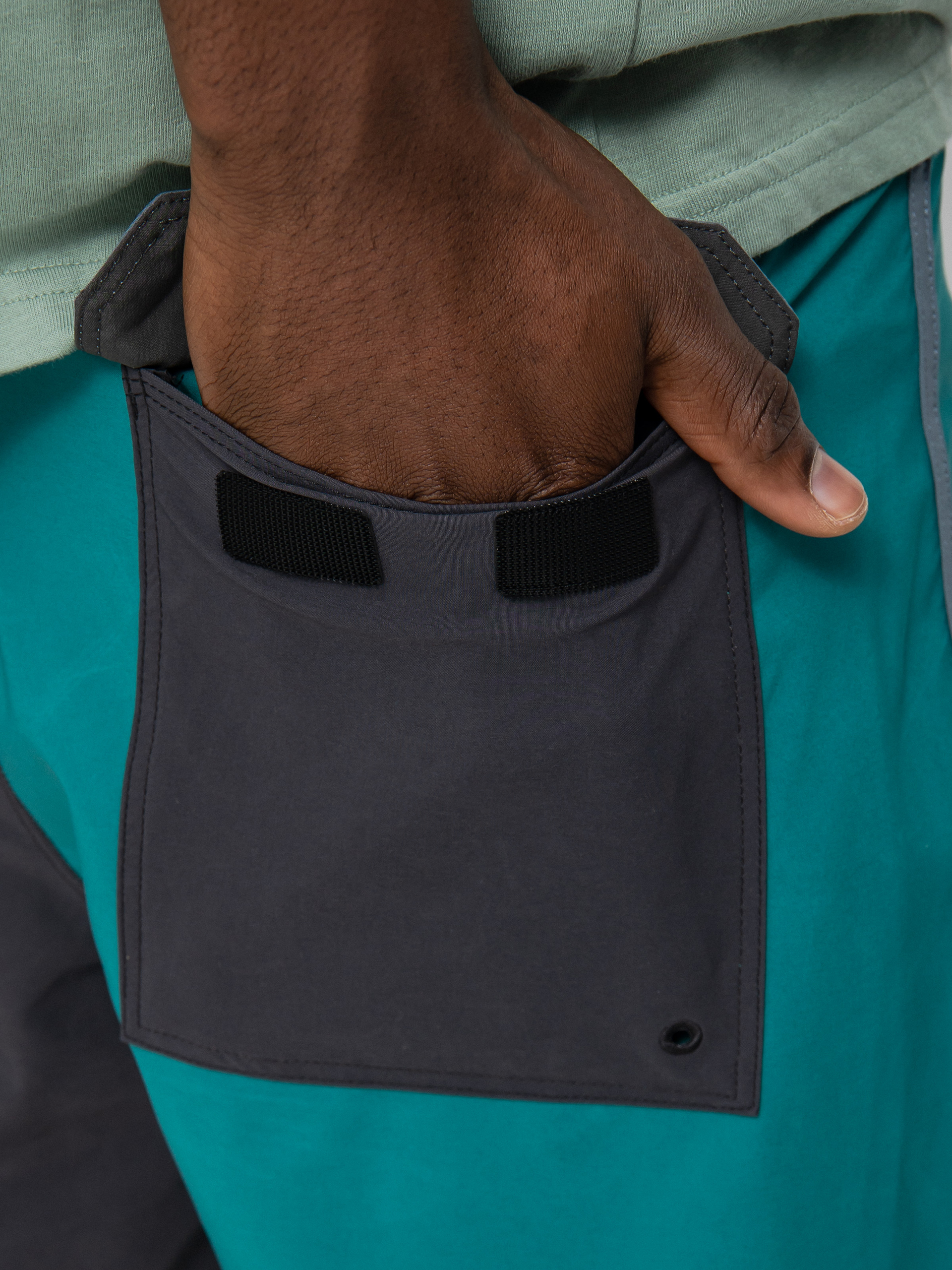 Boardshorty Patagonia Hydropeak Scallop 18 in (flying fish patch harlequin ink black)