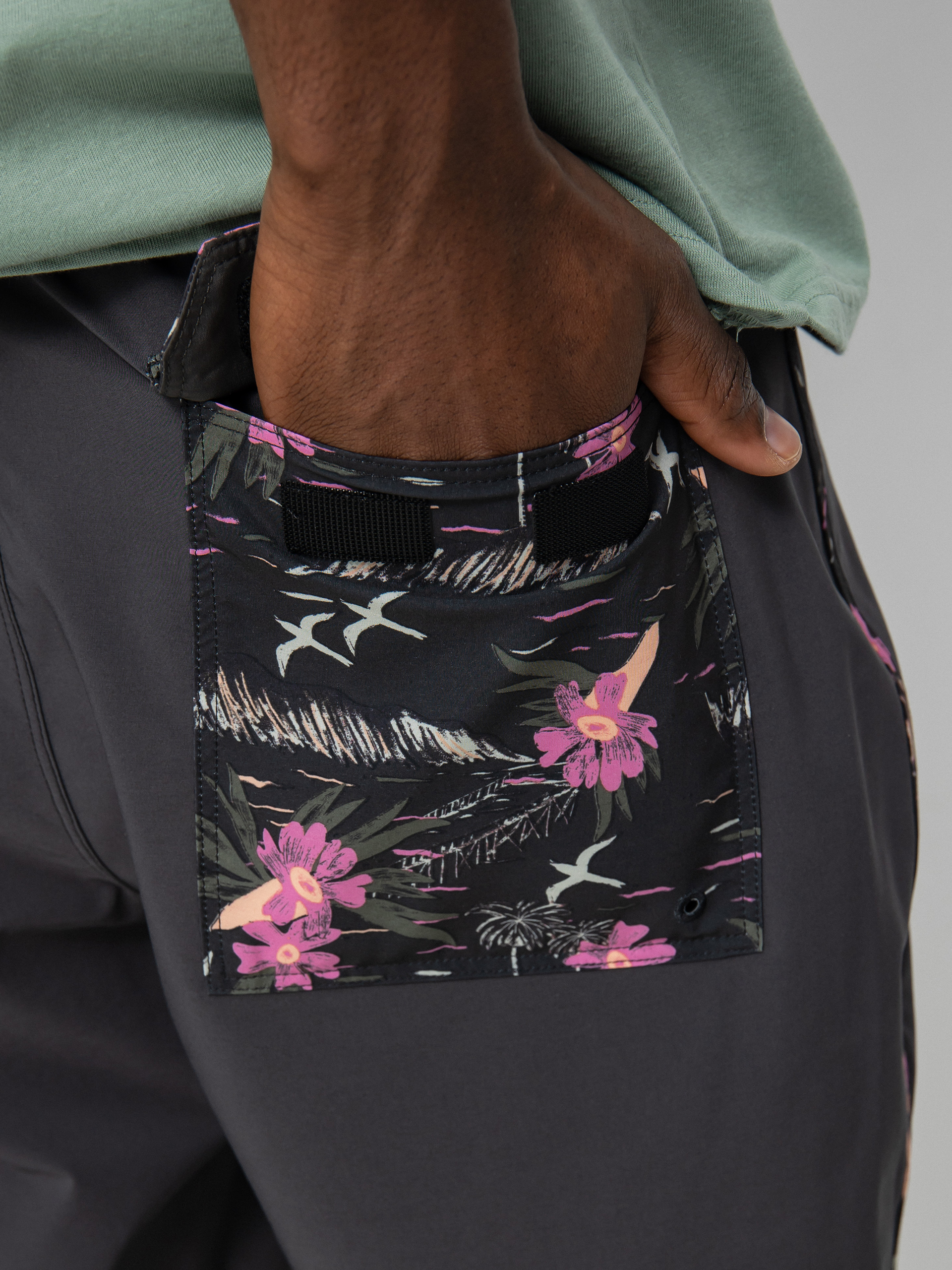 Boardshorty Patagonia Hydropeak Scallop 18 in (ink black w/faria multi hz)