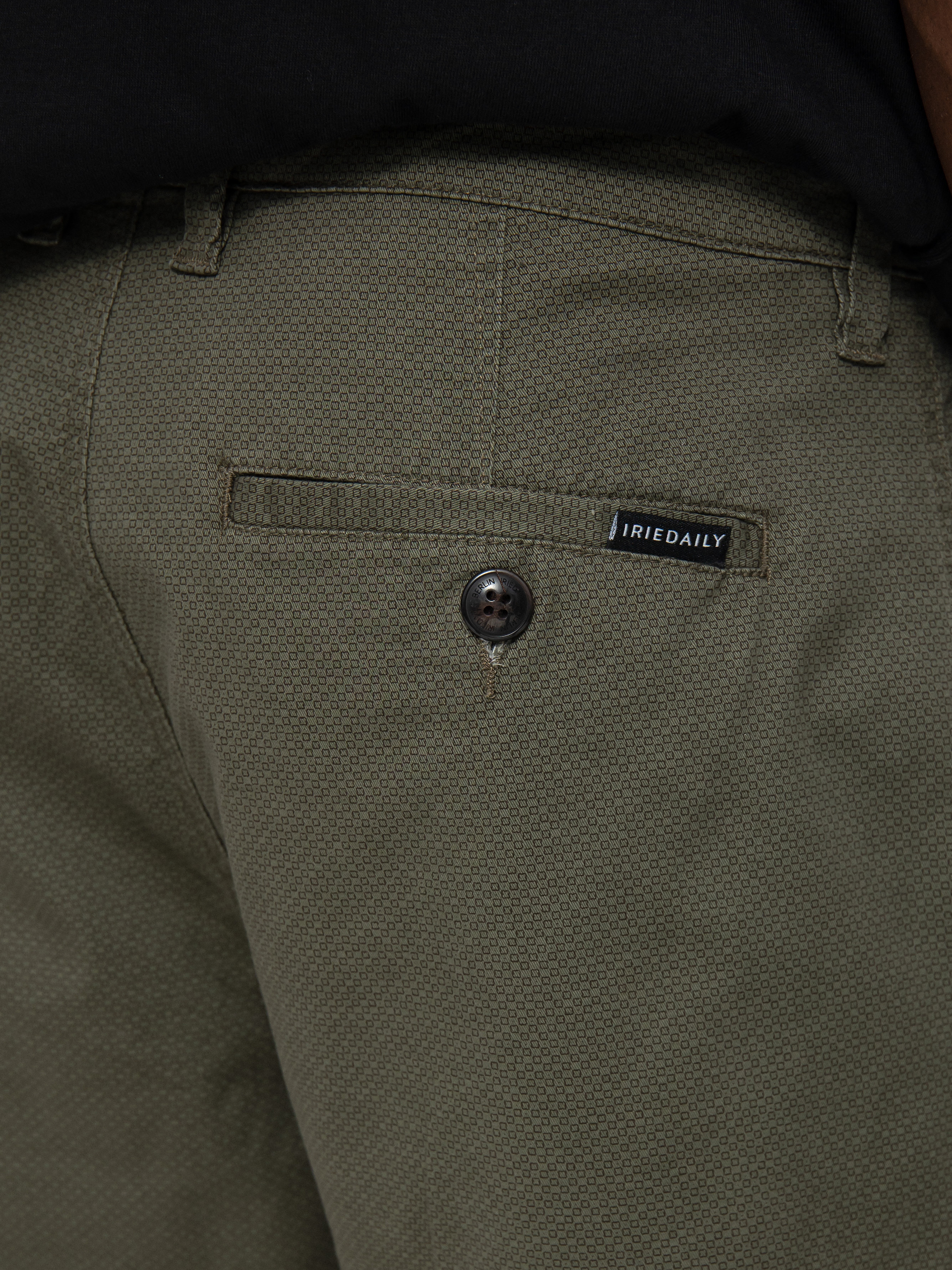 Szorty Iriedaily Love City (olive)