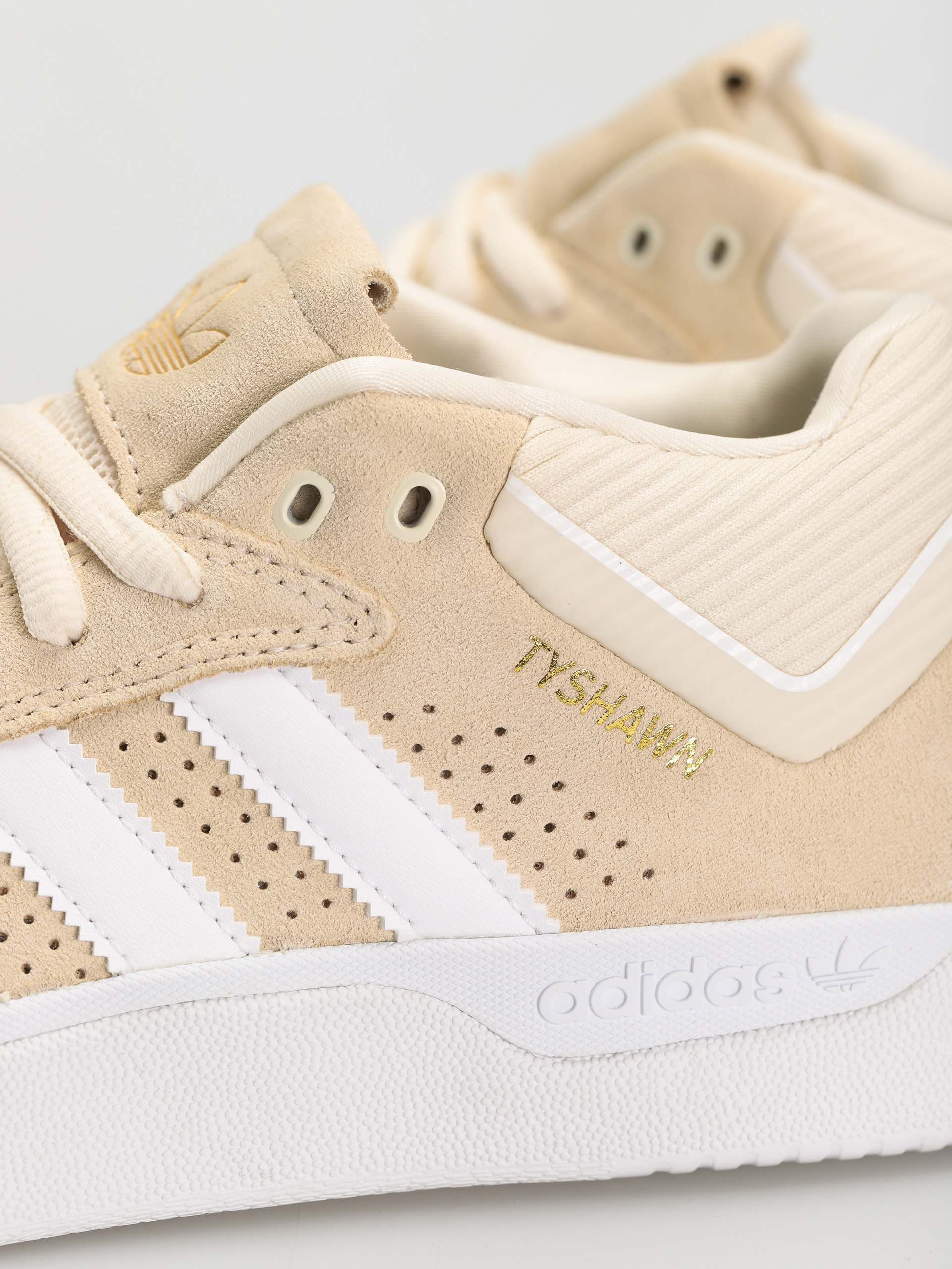 Buty adidas Tyshawn (owhite/ftwwht/ftwwht)