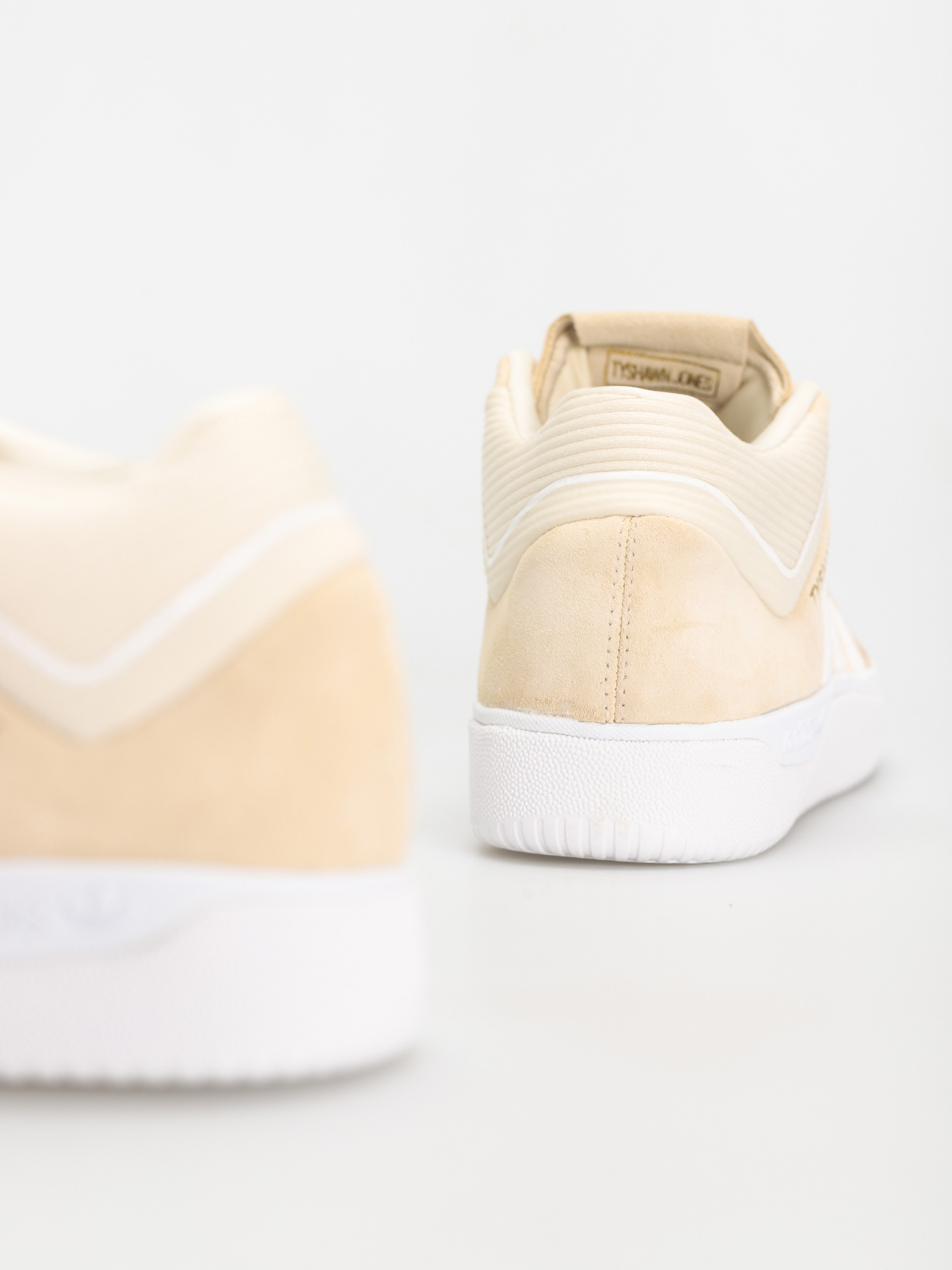 Buty adidas Tyshawn (owhite/ftwwht/ftwwht)