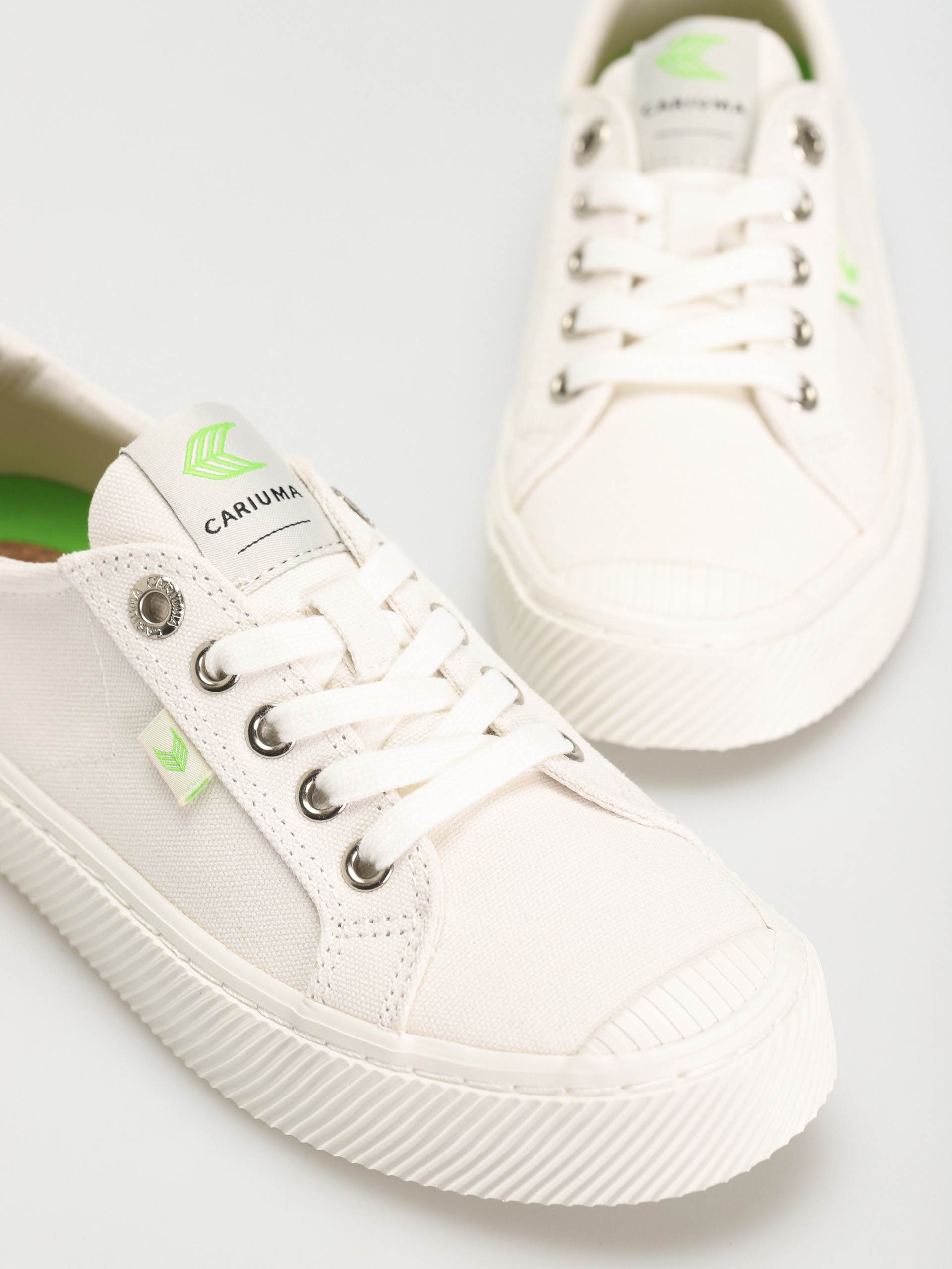 Buty Cariuma Oca Low (off white canvas)