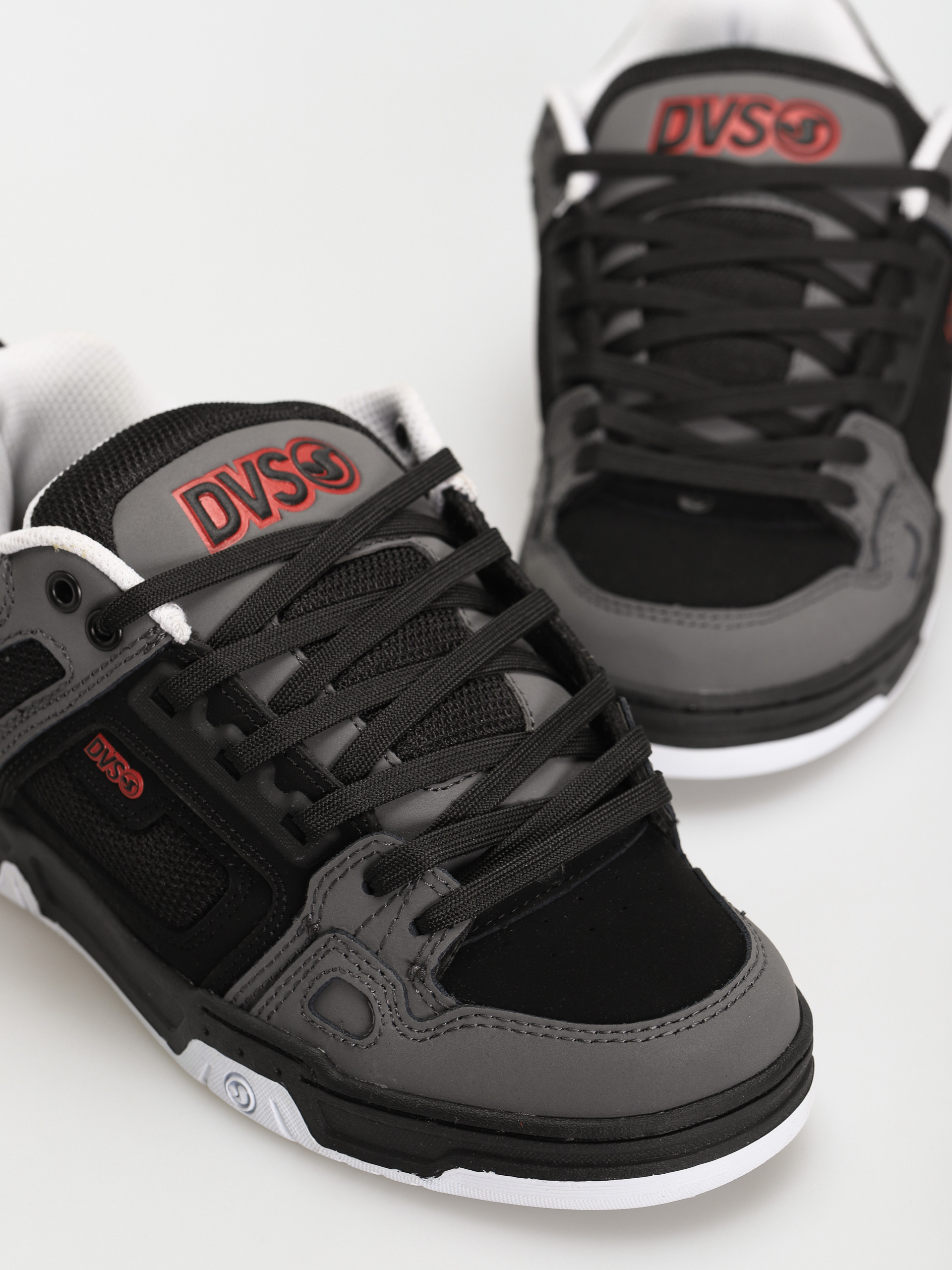 Buty DVS Comanche (black charcoal fiery red nubuck)
