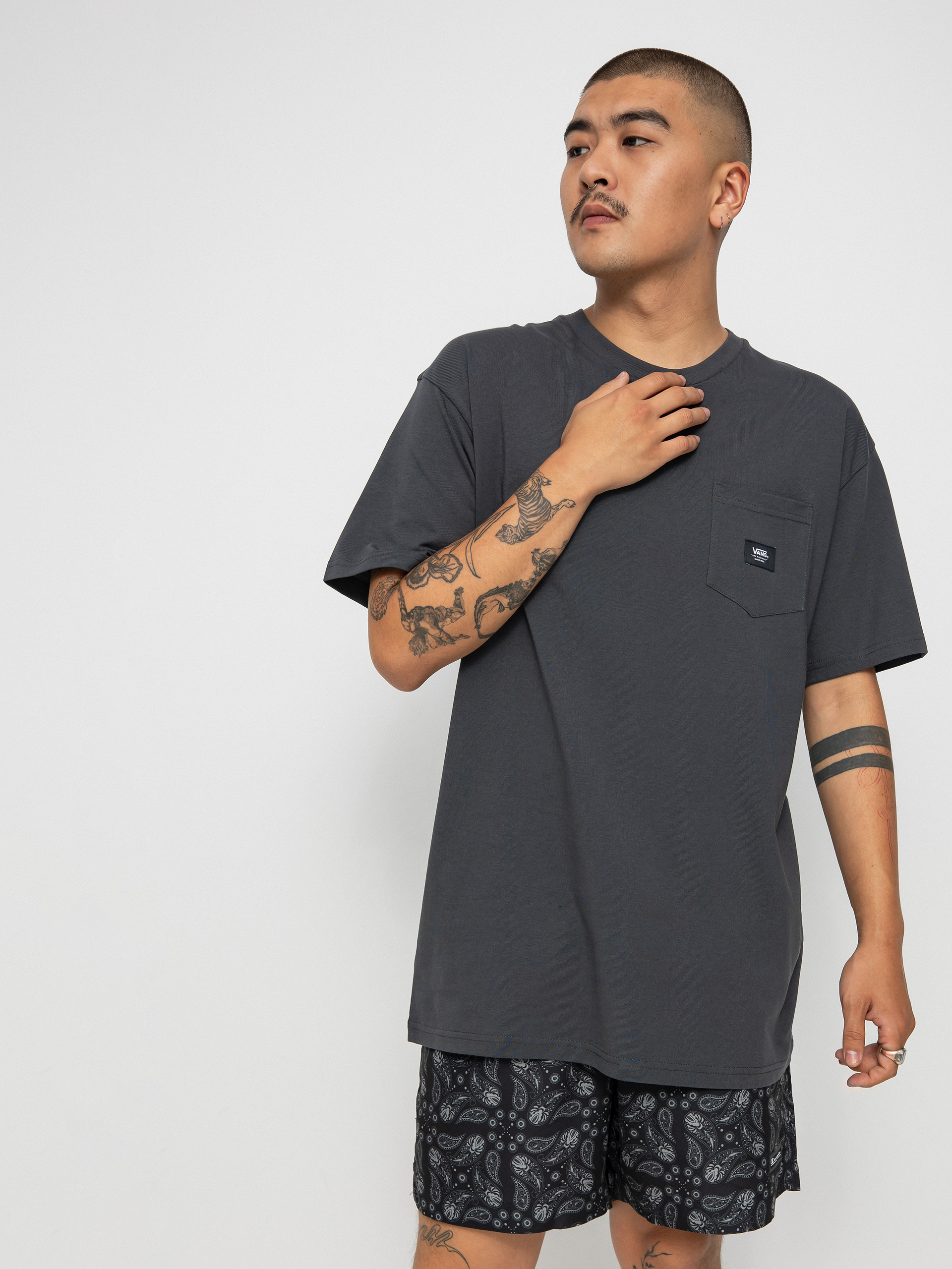 T-shirt Vans Woven Patch Pocket M (asphalt)