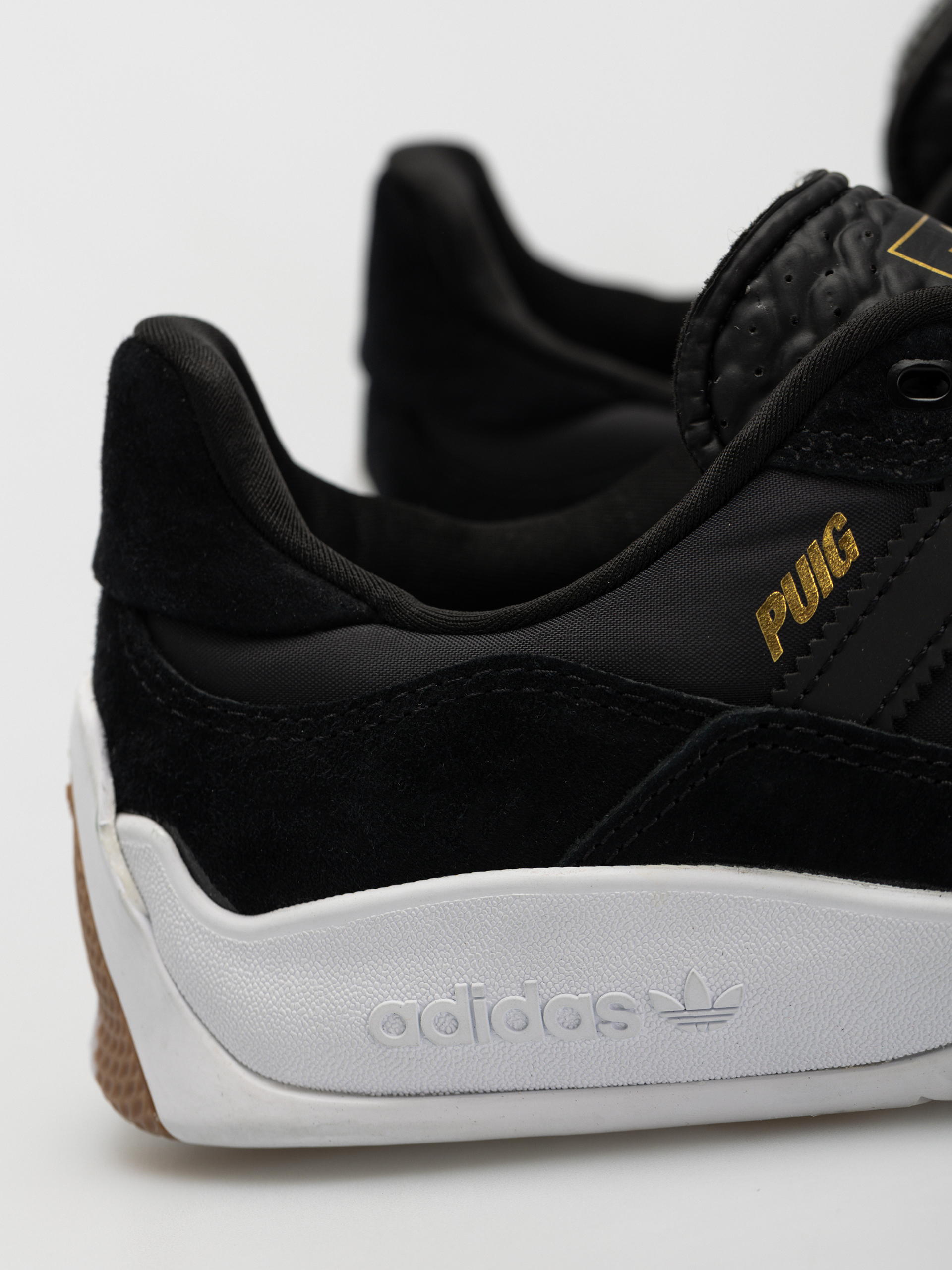Buty adidas Puig (cblack/cblack/ftwwht)