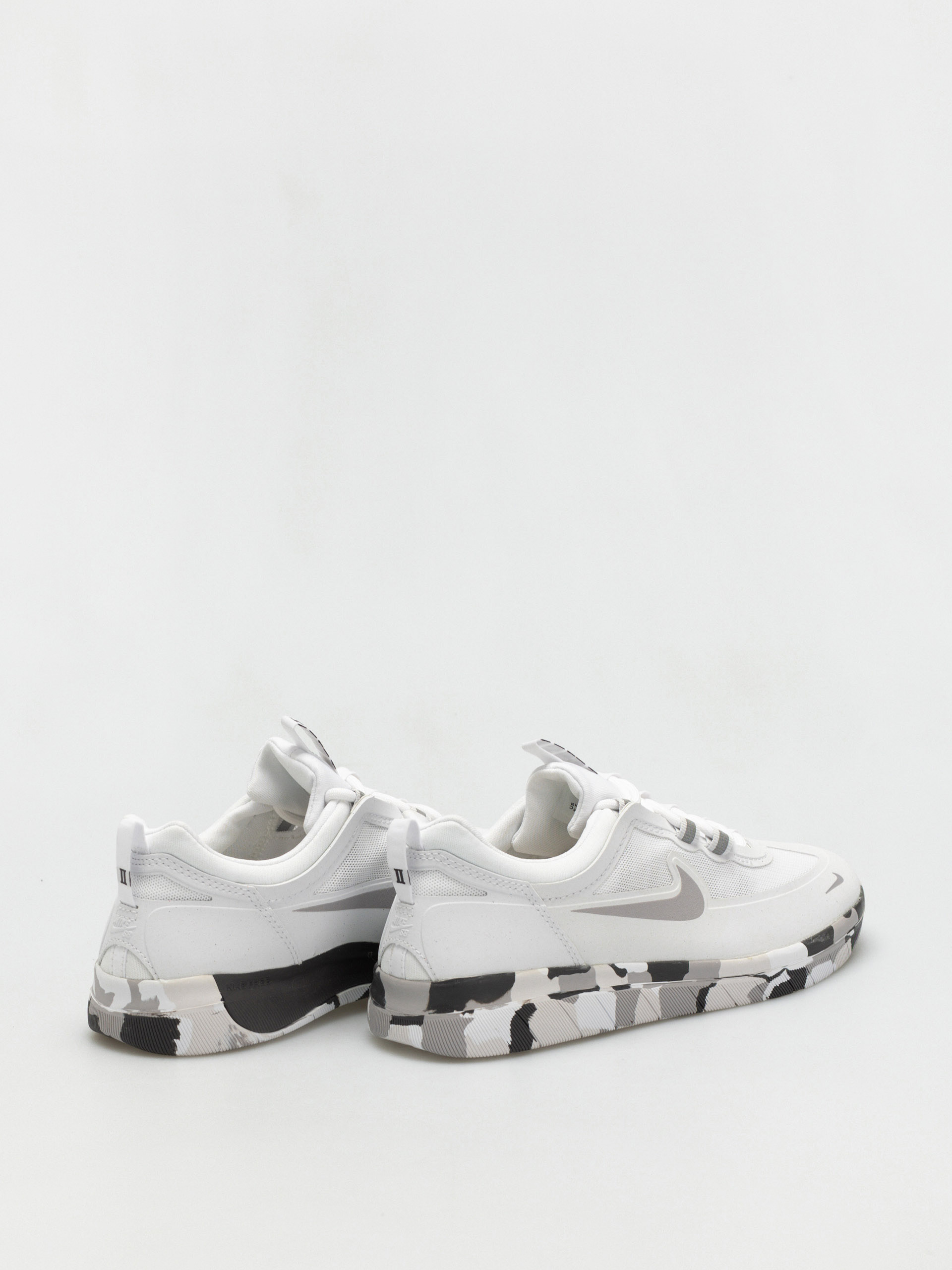 Buty Nike SB Nyjah Free 2 (white/atmosphere grey thunder grey)
