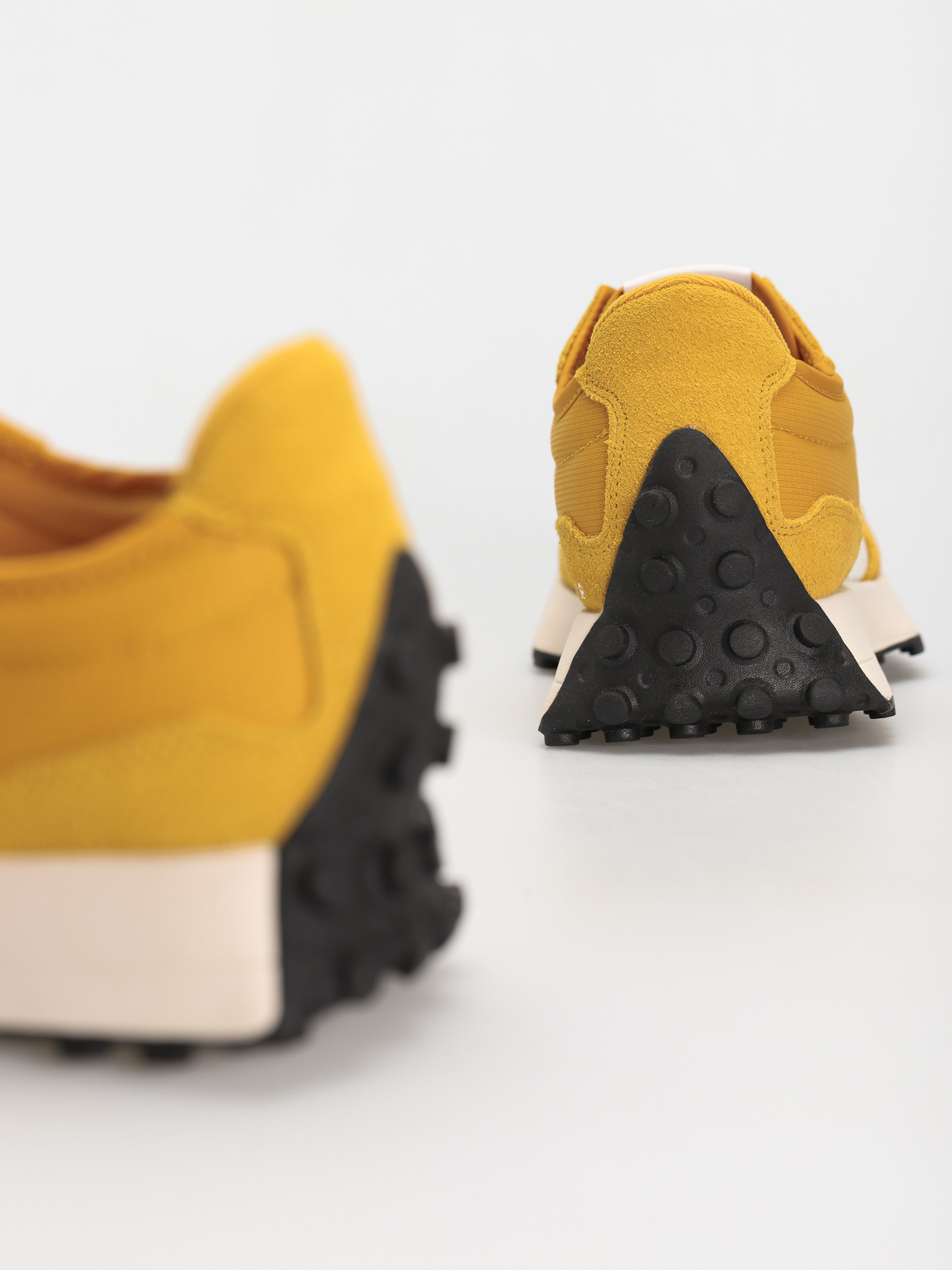 Buty New Balance 327 (varsity gold)