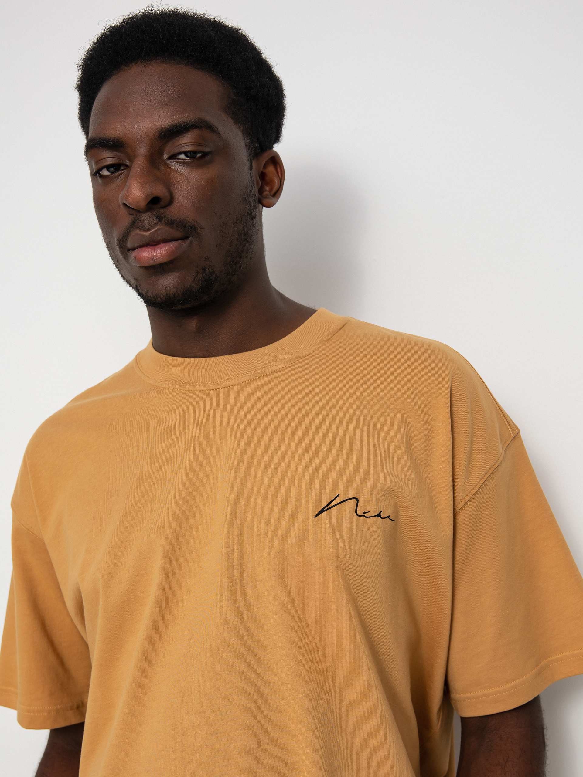 T-shirt Nike SB Dunk (elemental gold)