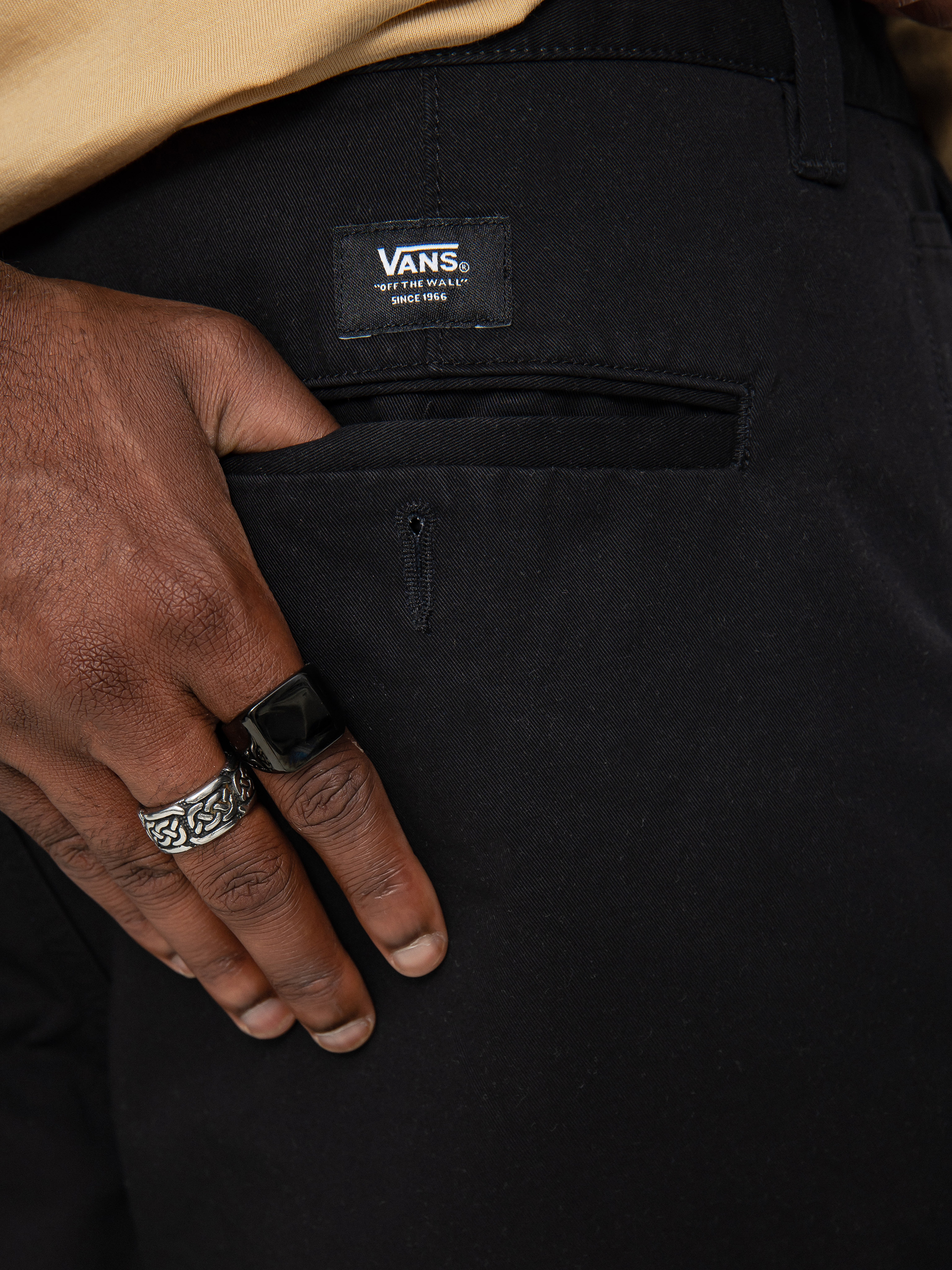Spodnie Vans Authentic Chino Baggy (black)