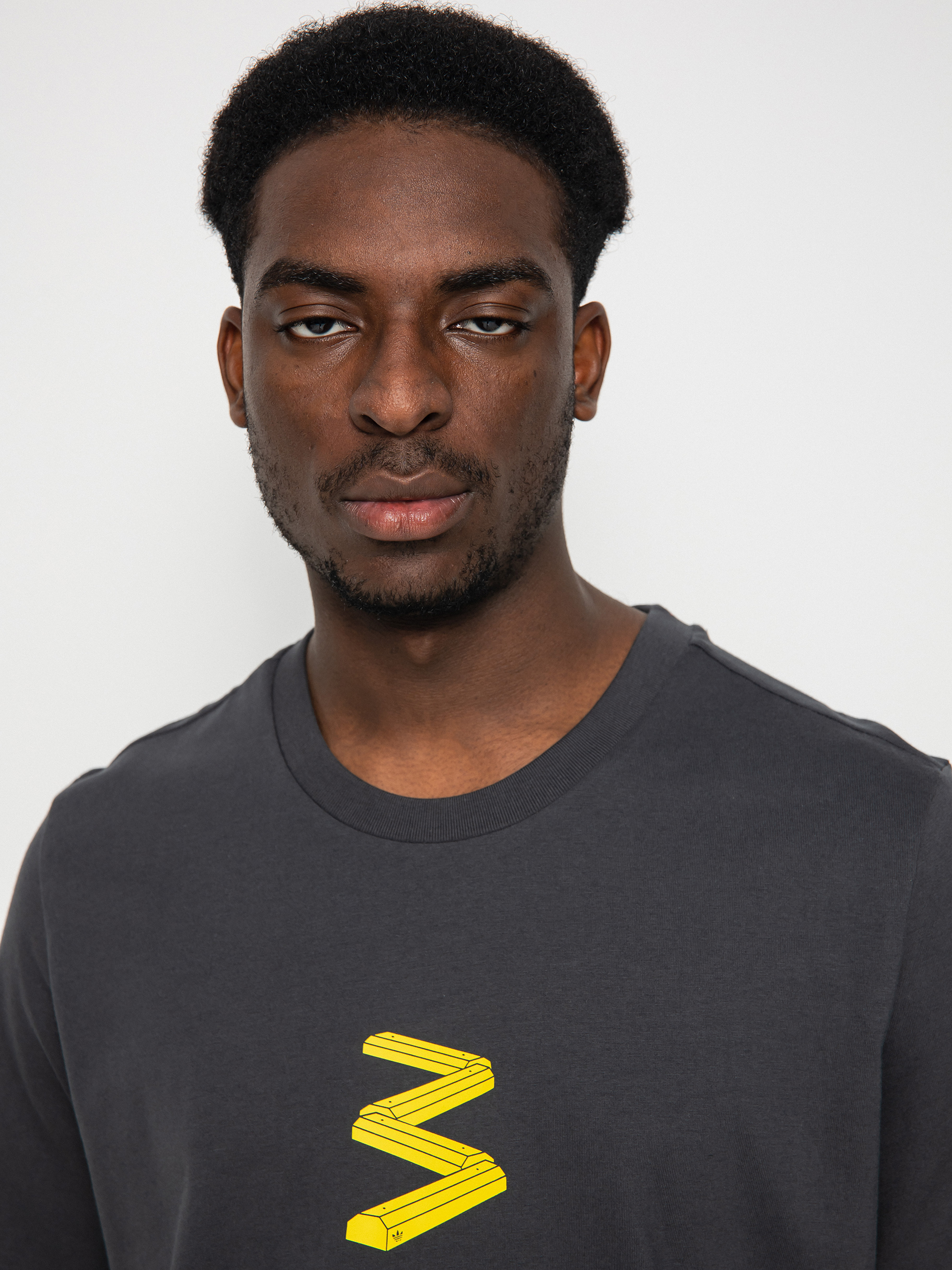 T-shirt adidas Cur3 (carbon/impyel)