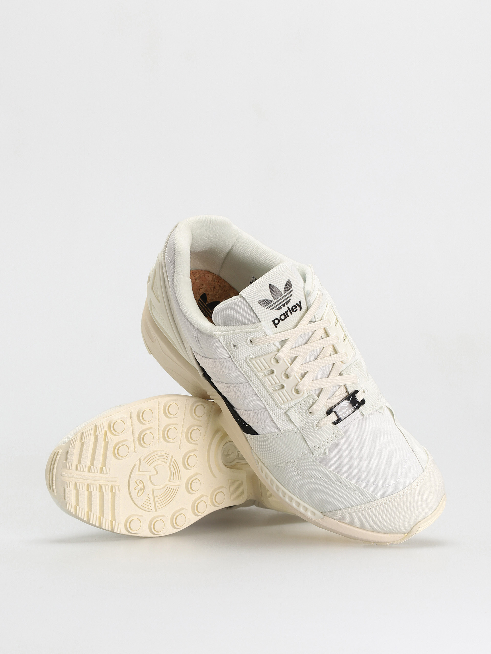【OOO】 Buty adidas Originals Zx 8000 Parley - biały (owhite/whitin