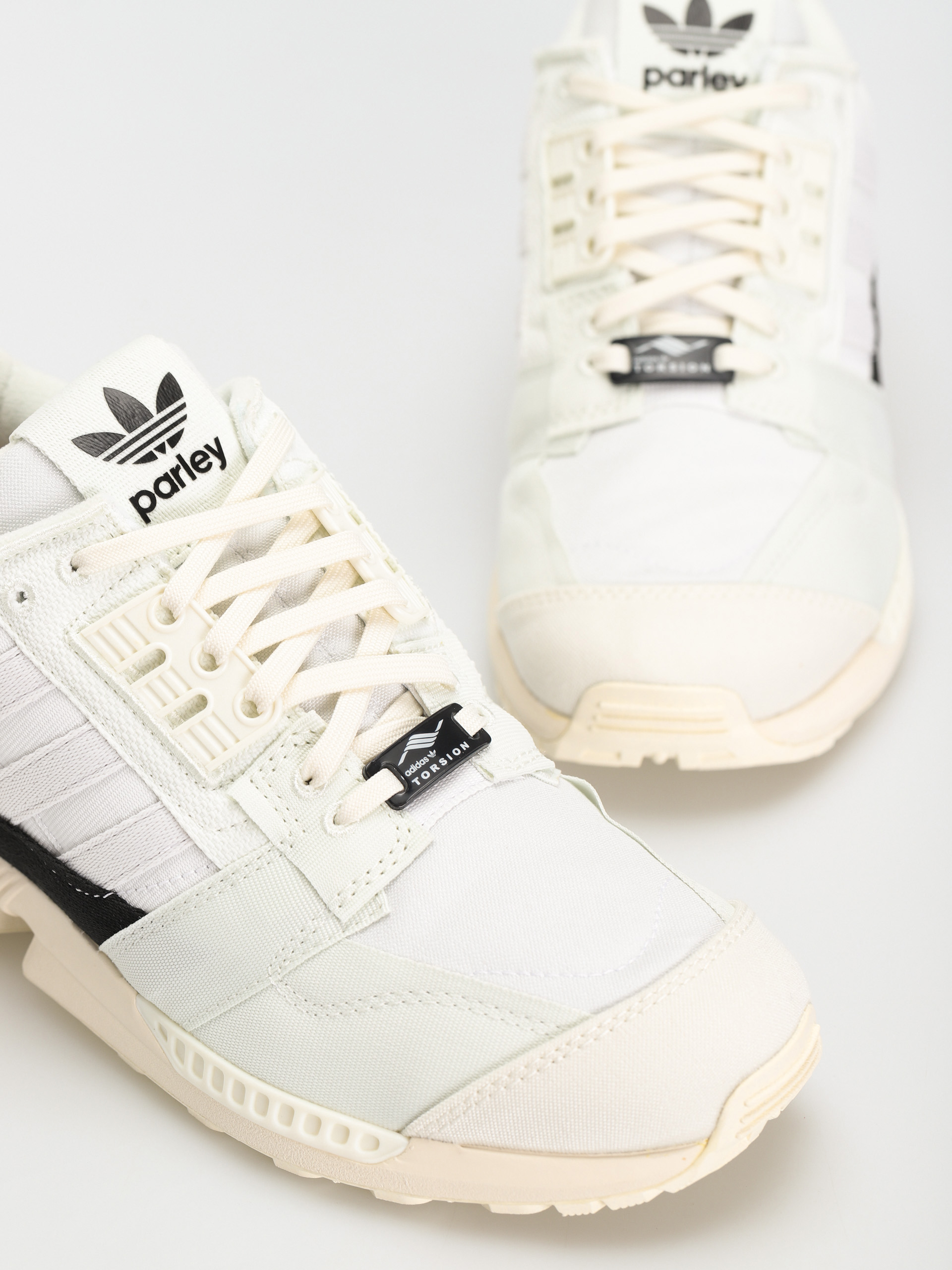 Buty adidas Originals Zx 8000 Parley (owhite/whitin/ftwwht)