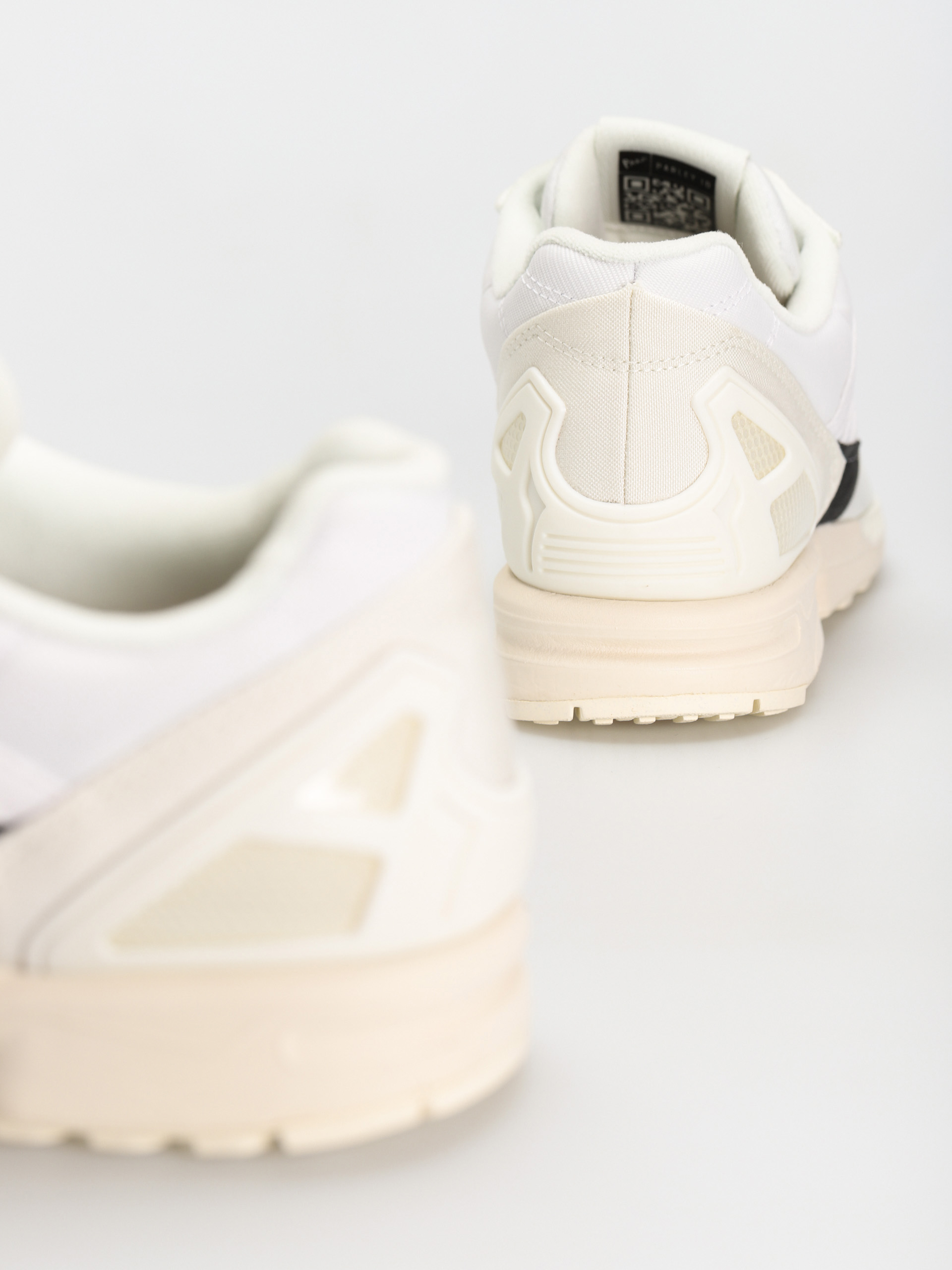 Buty adidas Originals Zx 8000 Parley (owhite/whitin/ftwwht)