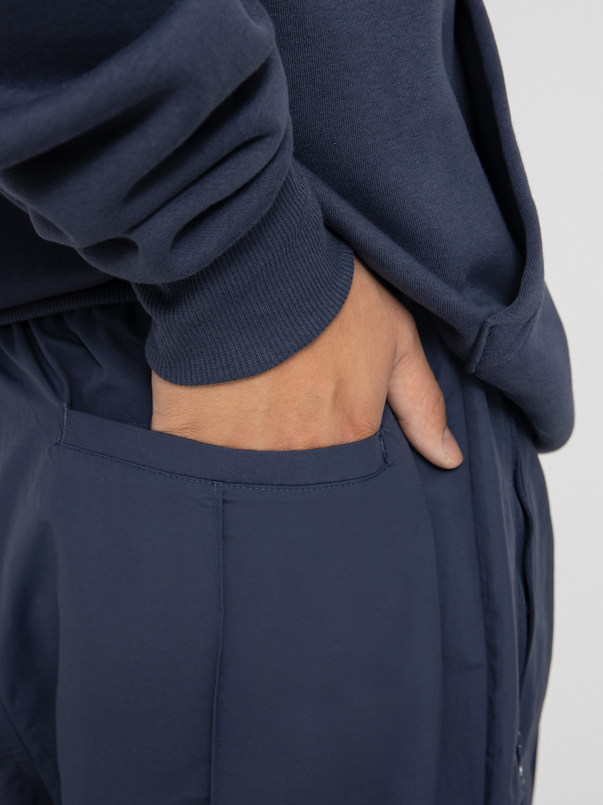 Spodnie adidas Pintuck (shanav)