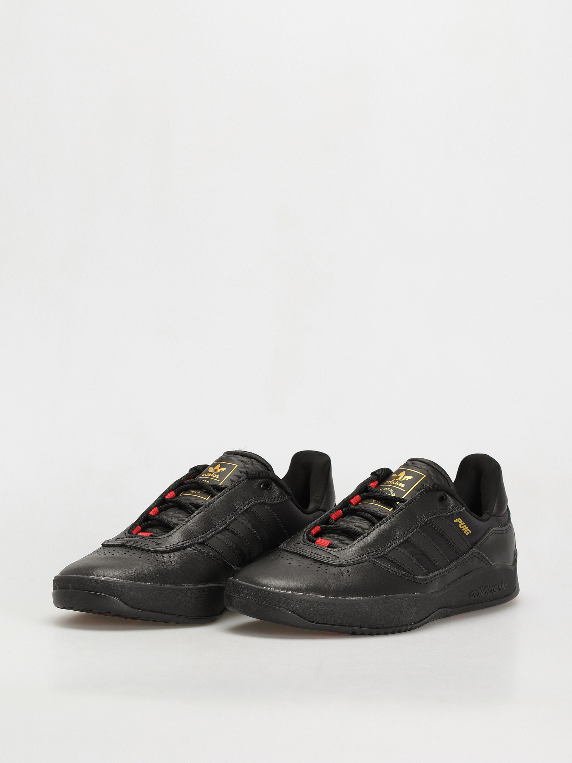 Buty adidas Puig (cblack/cblack/scarle)